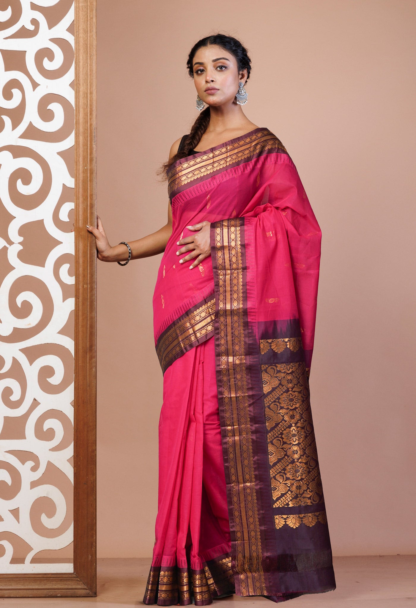 Pink Pure  Handloom Gadwal Cotton Saree