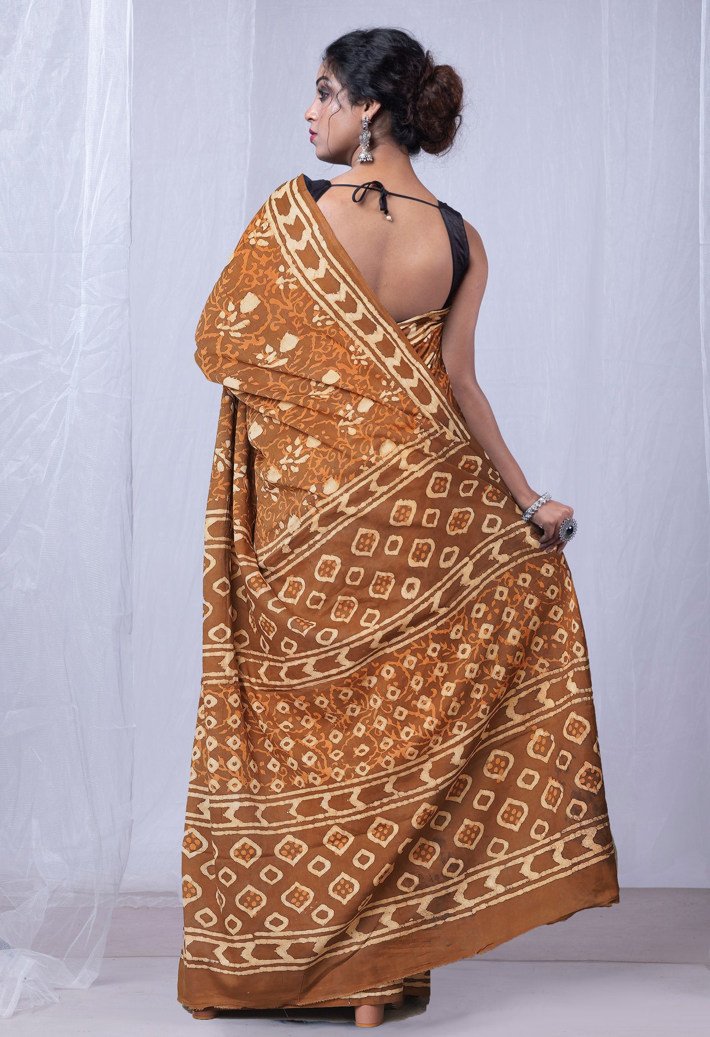 Brown Pure  Dabu Printed Mulmul Cotton Saree-UNM78961