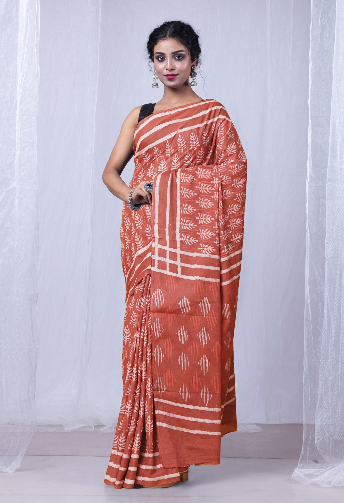 Red Pure Dabu Printed Mulmul Cotton Saree-UNM79136