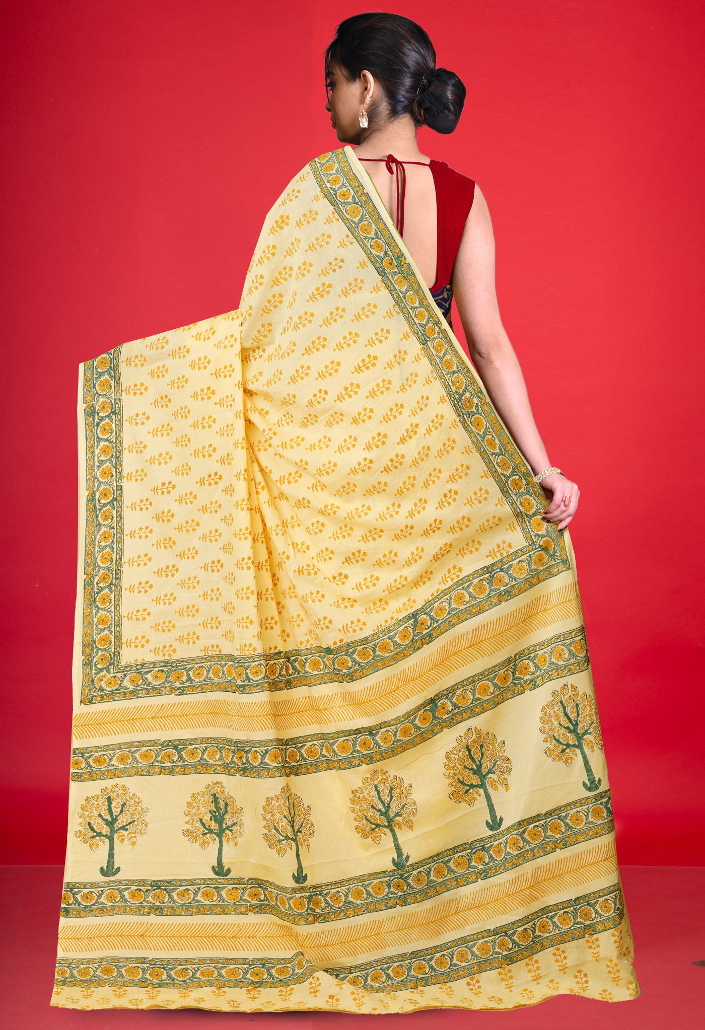 Cream Pure Hand Block Printed Soft Cotton Saree-UNM79213