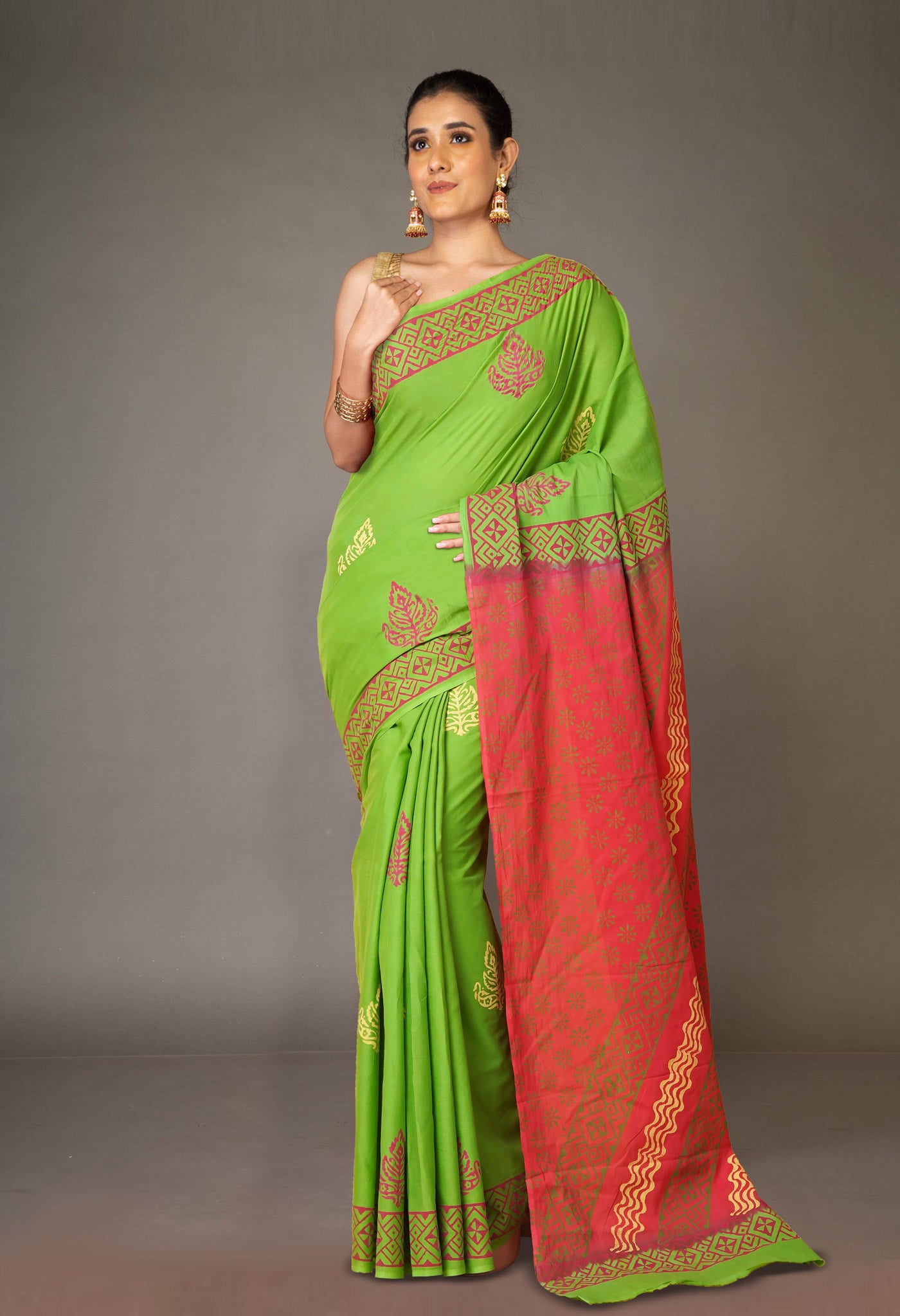 Green Pure Hand Block Printed Soft Cotton Saree-UNM79276