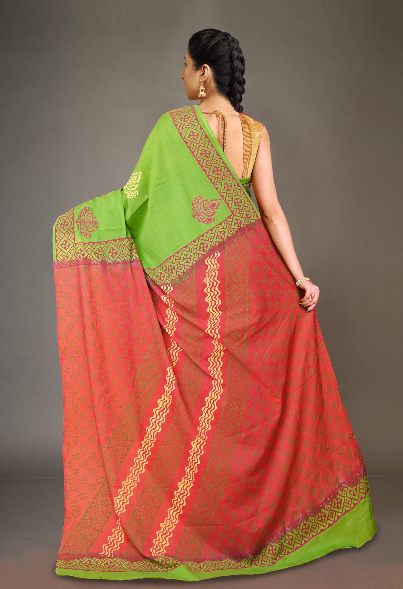 Green Pure Hand Block Printed Soft Cotton Saree-UNM79276