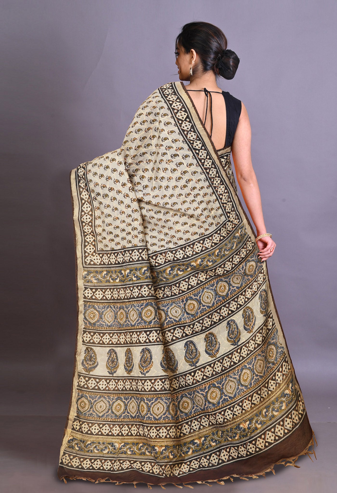 Grey Pure Bagru Printed Pashmina Sico Saree-UNM79329