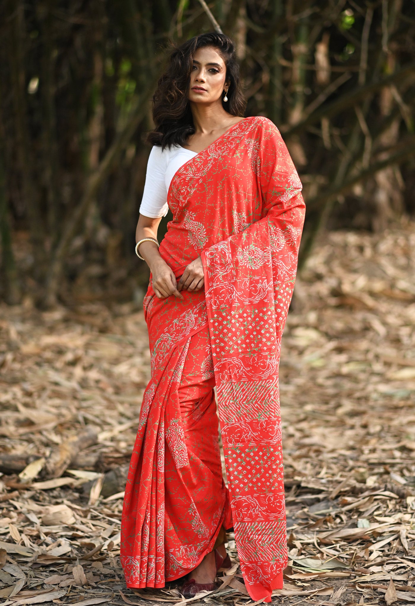 Red Pure Napthol Hand Block Pinted Soft Cotton Saree-UNM79818