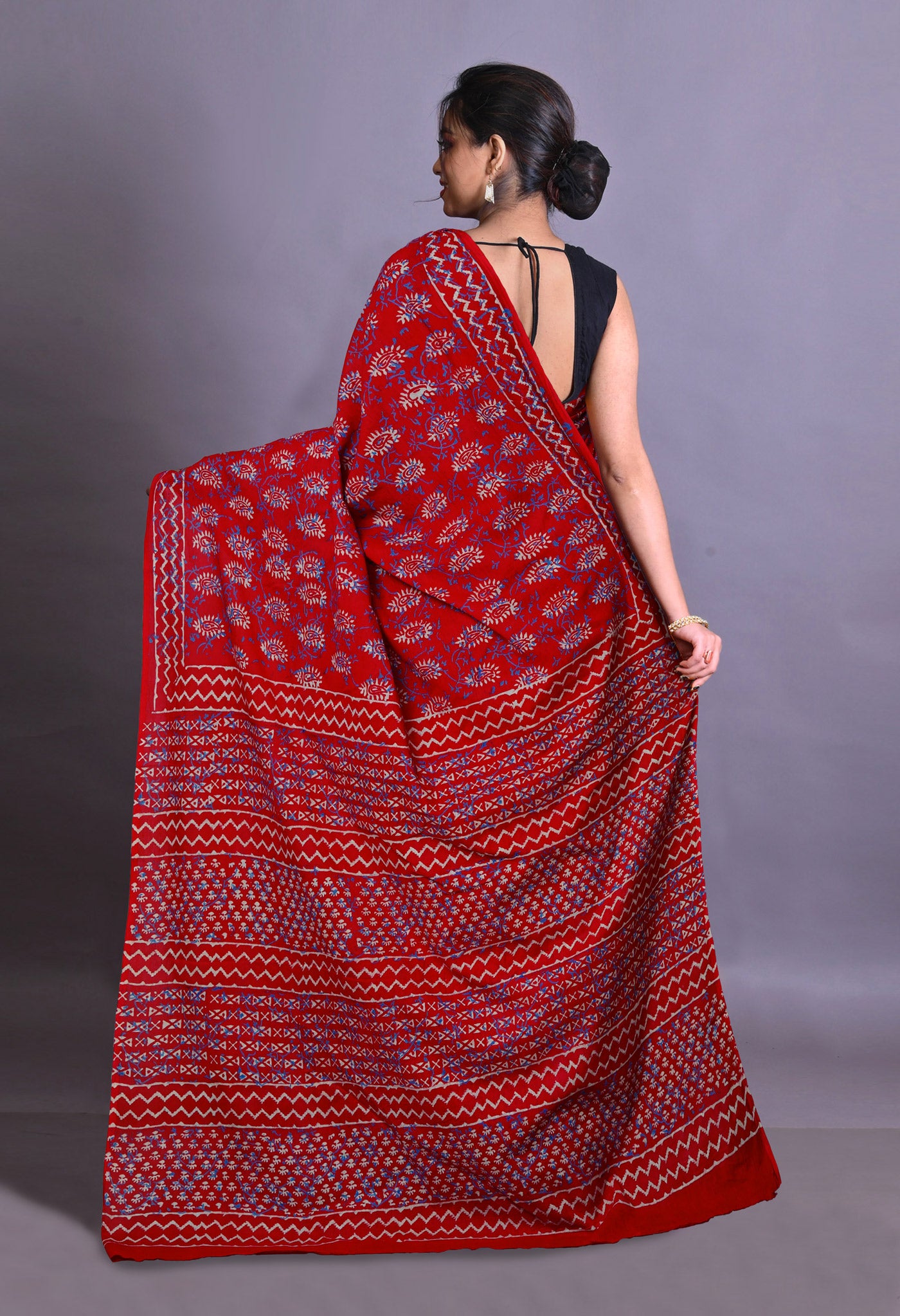 Red Pure Napthol Hand Block Pinted Soft Cotton Saree-UNM79846