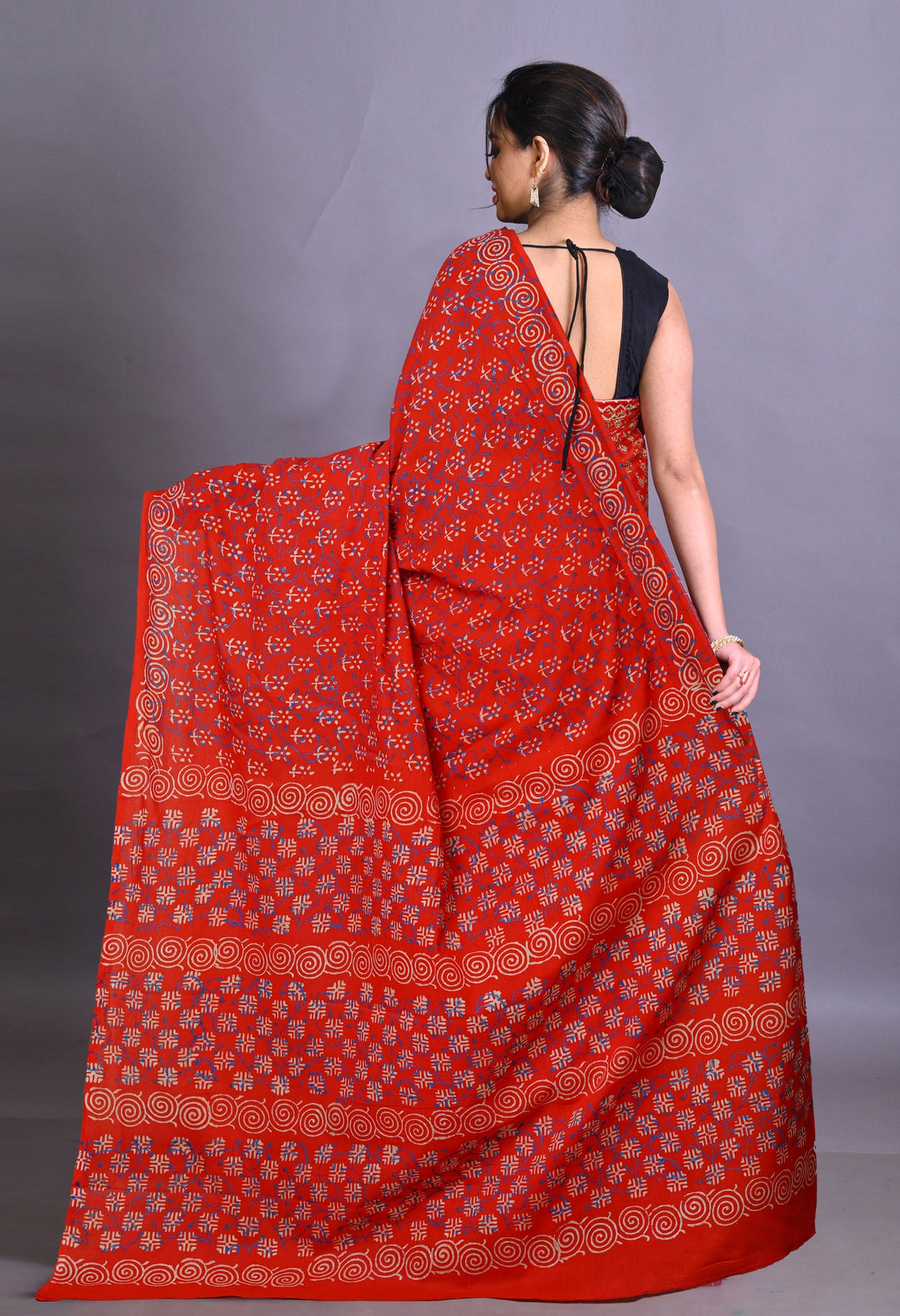 Red Pure Napthol Hand Block Pinted Soft Cotton Saree-UNM79864