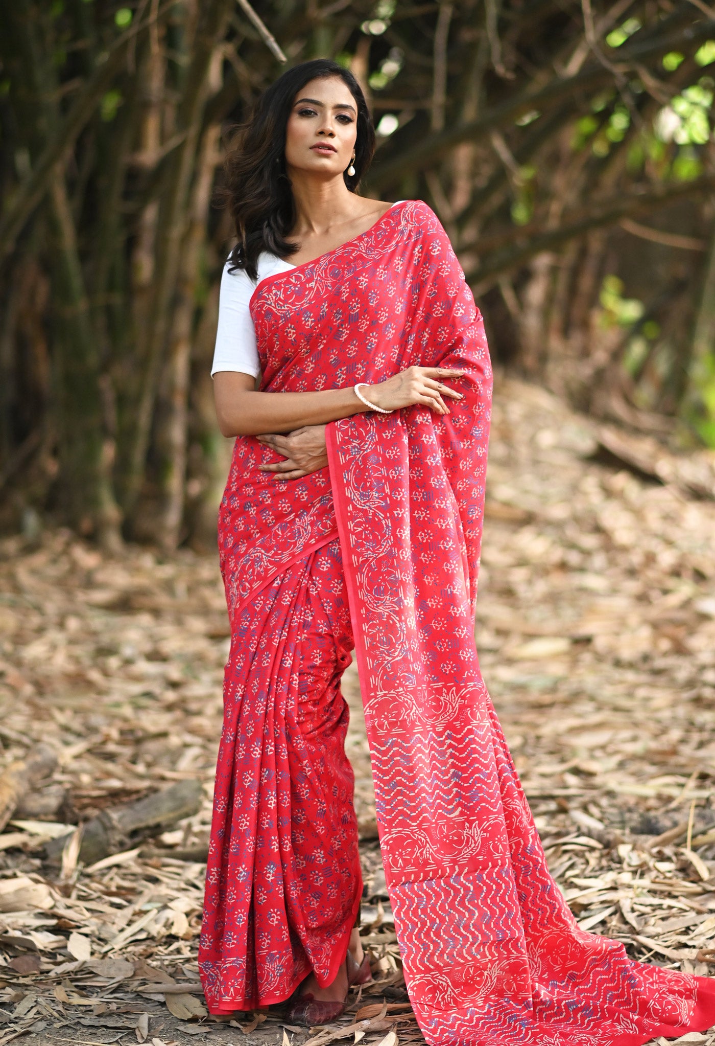 Red Pure Napthol Hand Block Pinted Soft Cotton Saree-UNM79866