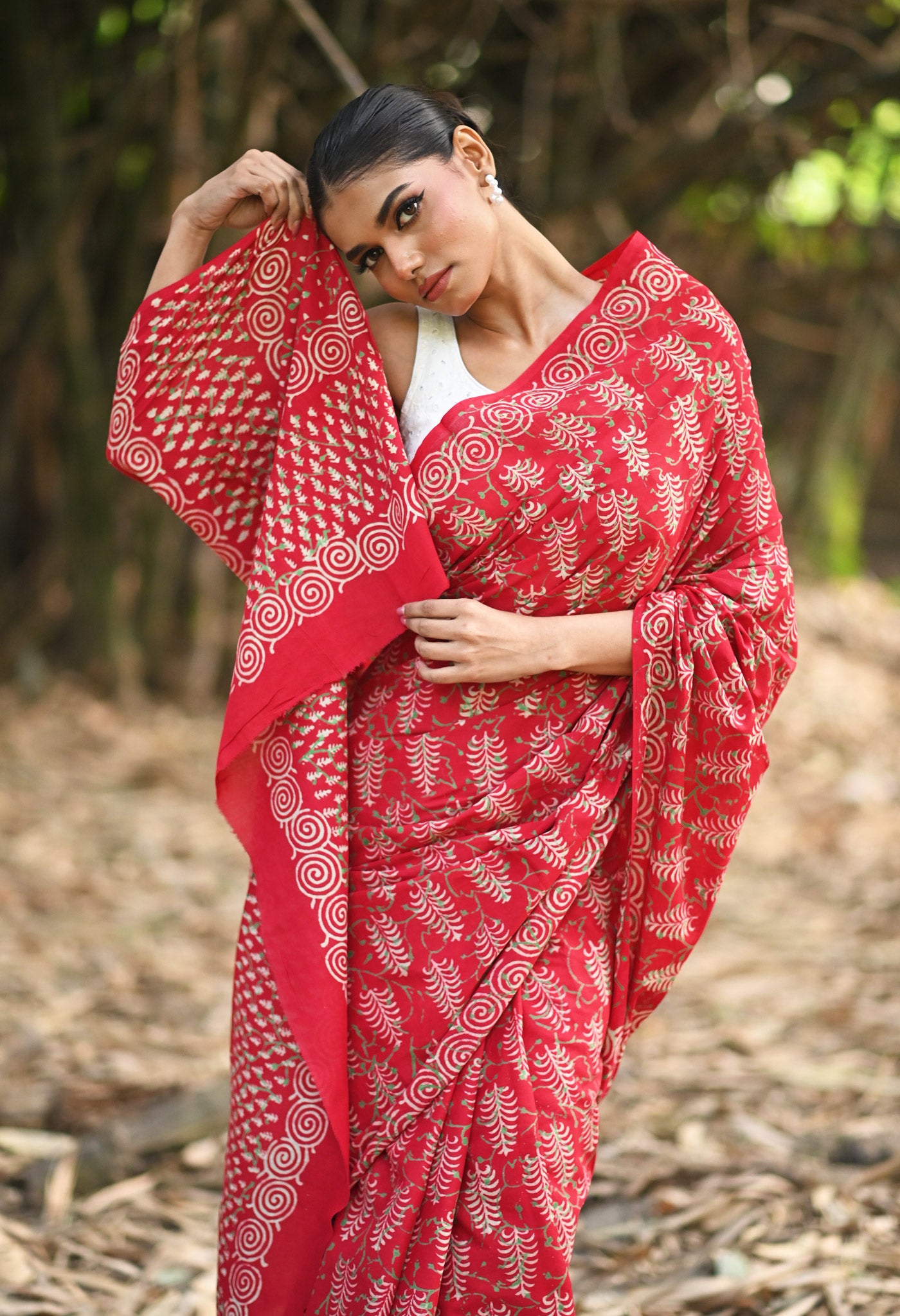 Red Pure Napthol Hand Block Pinted Soft Cotton Saree-UNM79868