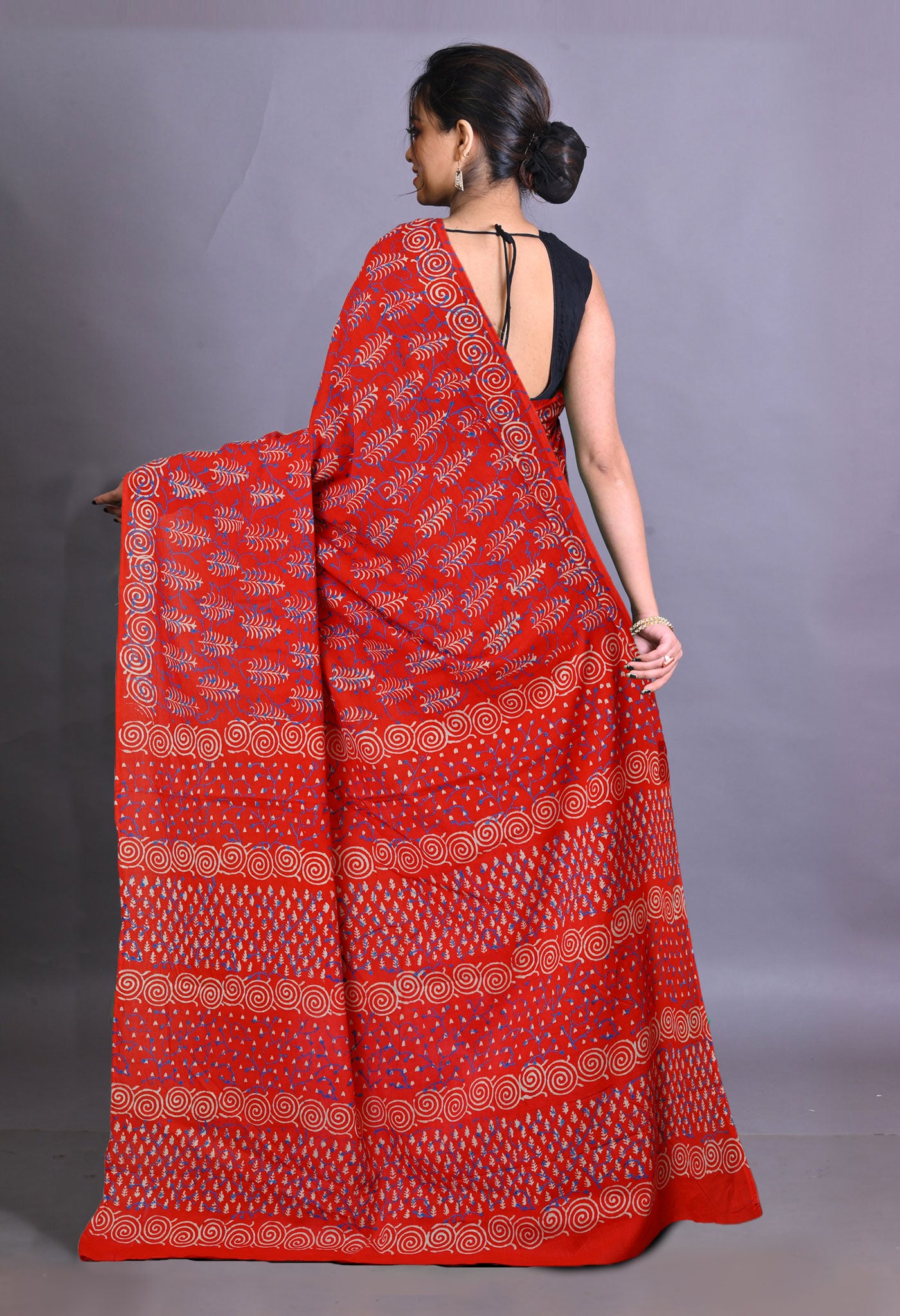 Red Pure Napthol Hand Block Pinted Soft Cotton Saree-UNM79875