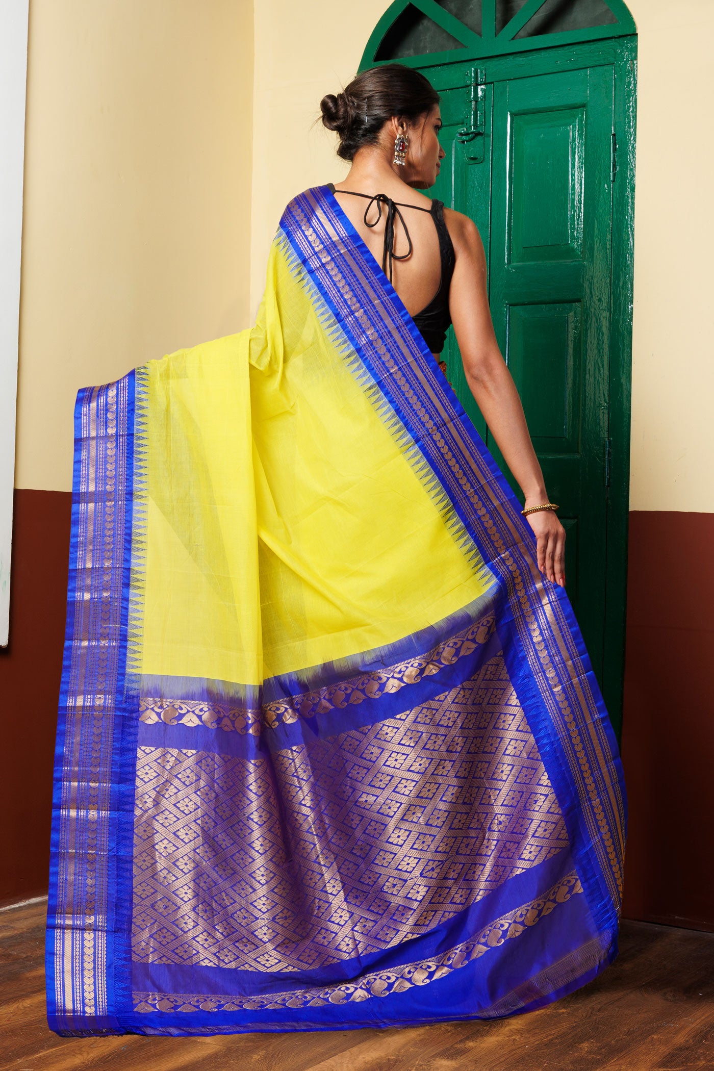 Lemon Yellow Pure Handloom Gadwal Cotton Saree-UNM79945