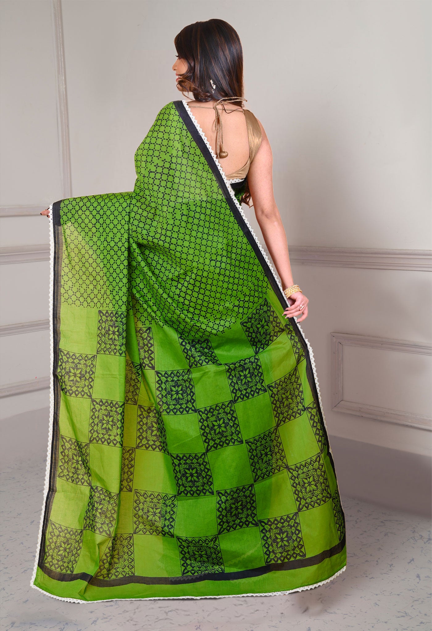 Green-Black Pure Block Printed With Chrochio Lace Work Embroidery Soft Cotton Saree-UNM79962