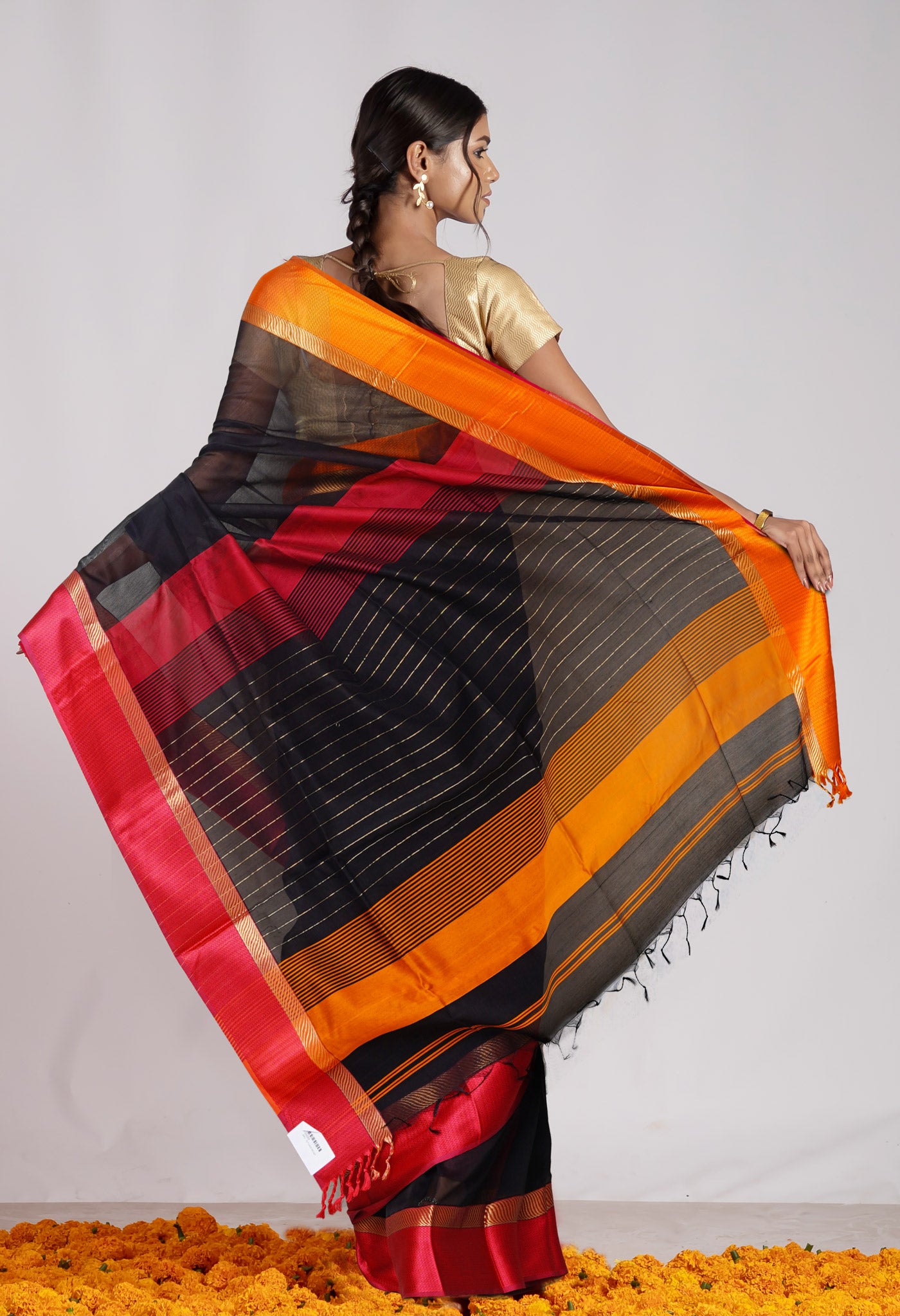 Black Pure Handloom Maheshwari Sico Saree-UNM79998