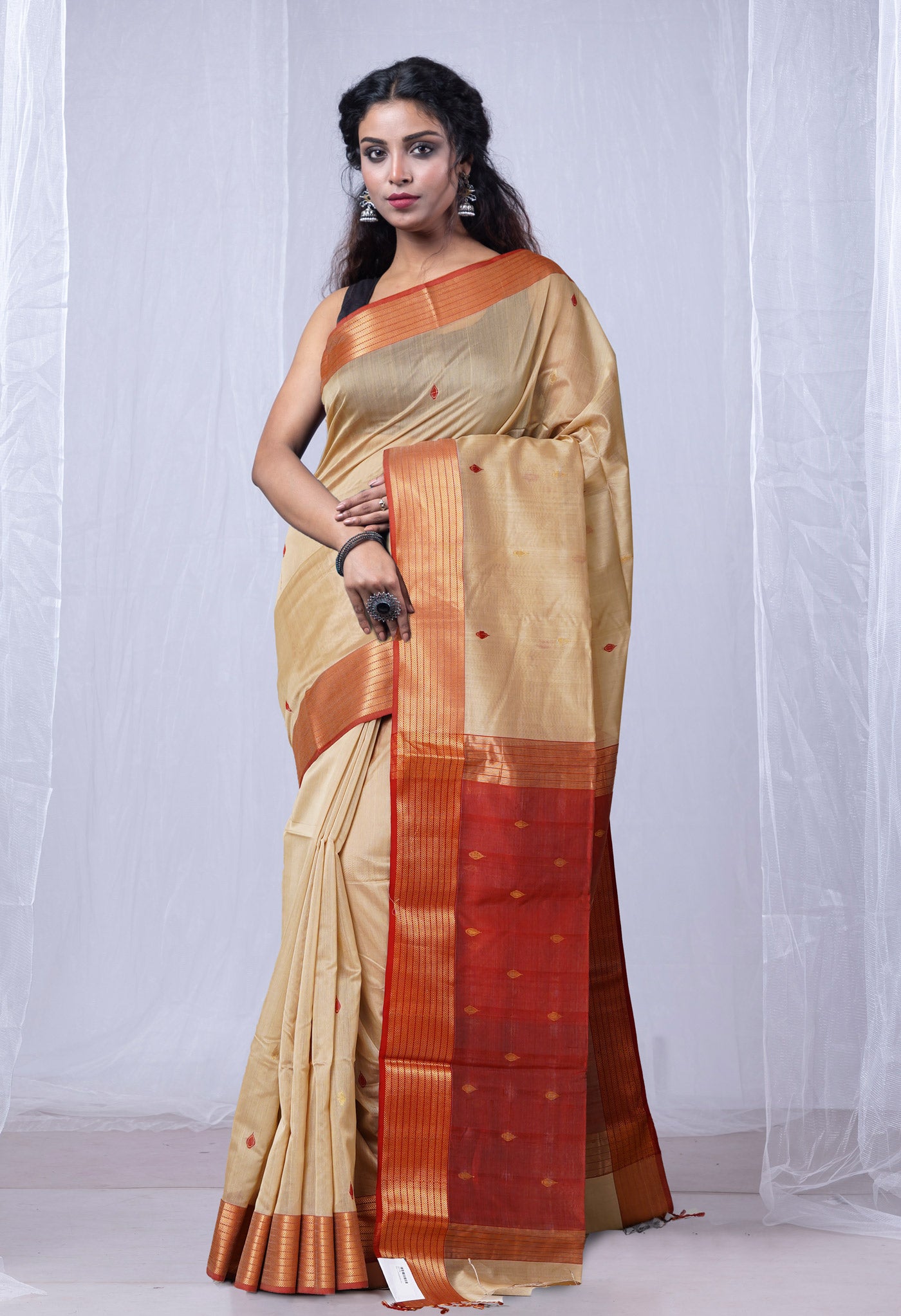 Cream Pure Handloom Maheshwari Sico Saree-UNM80027