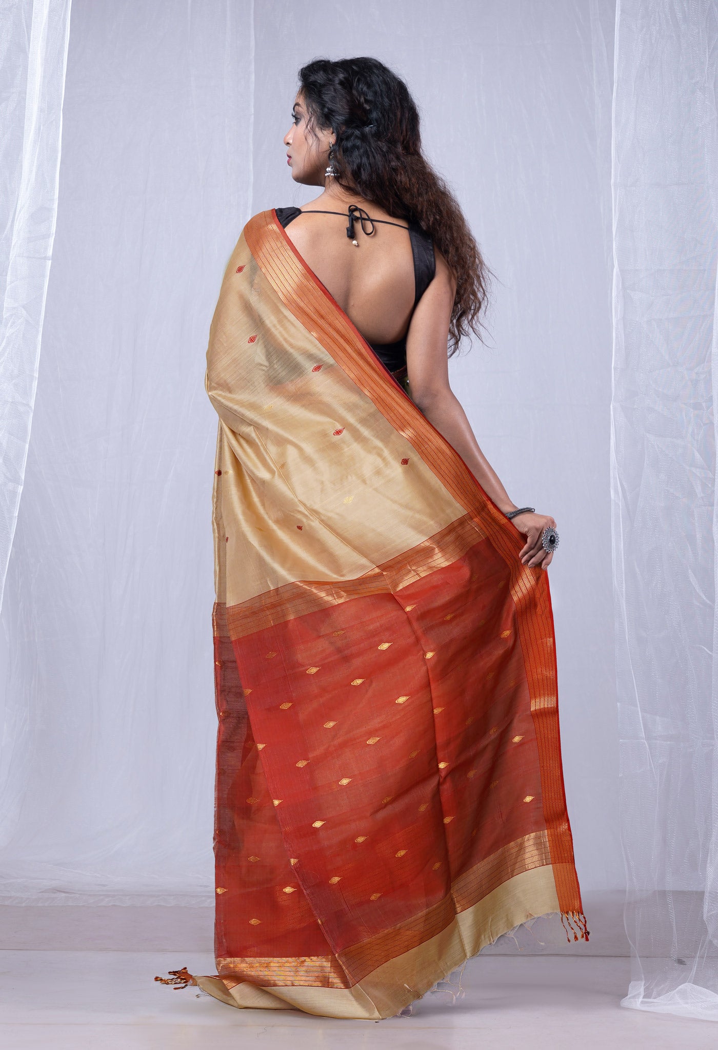 Cream Pure Handloom Maheshwari Sico Saree-UNM80027