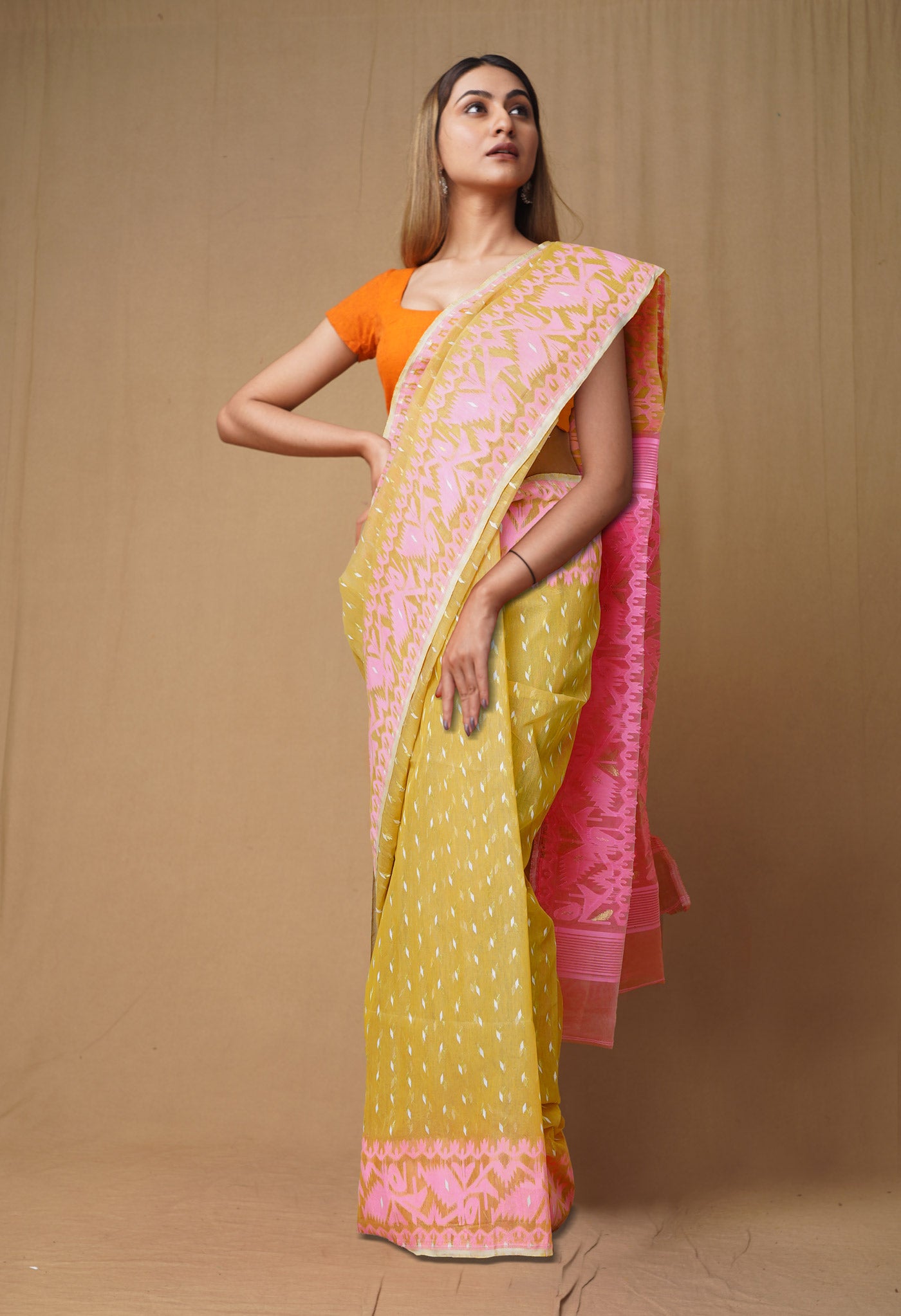 Cream-Pink Pure Handloom Jamdhani Bengal Cotton Saree-UNM80123