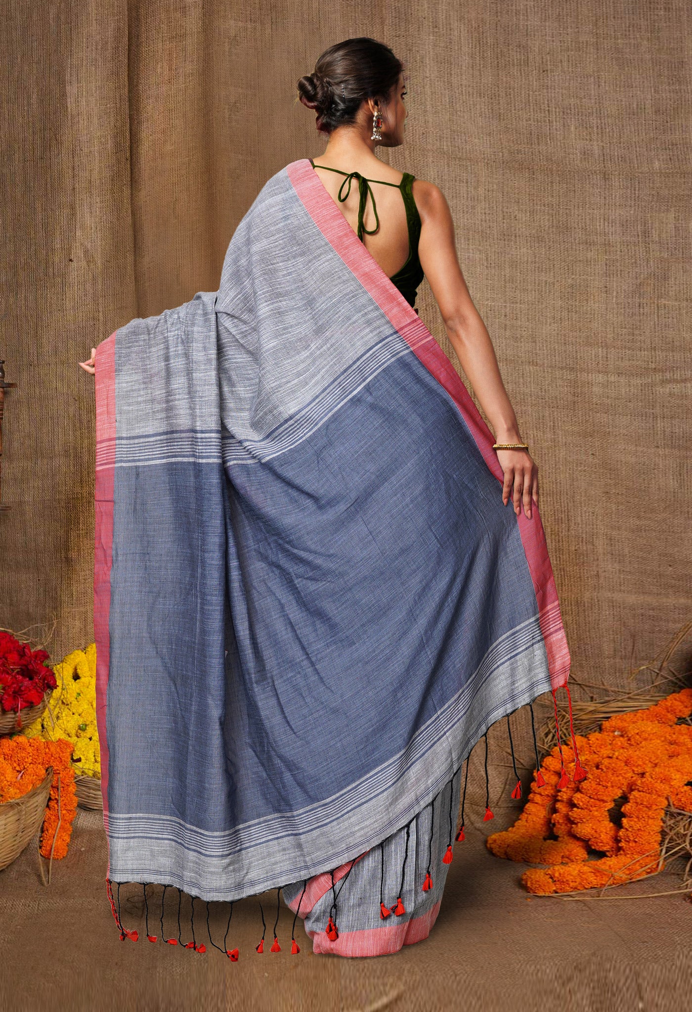 Grey Pure Plain With Contrast Pallu Cotton Linen Saree-UNM80192