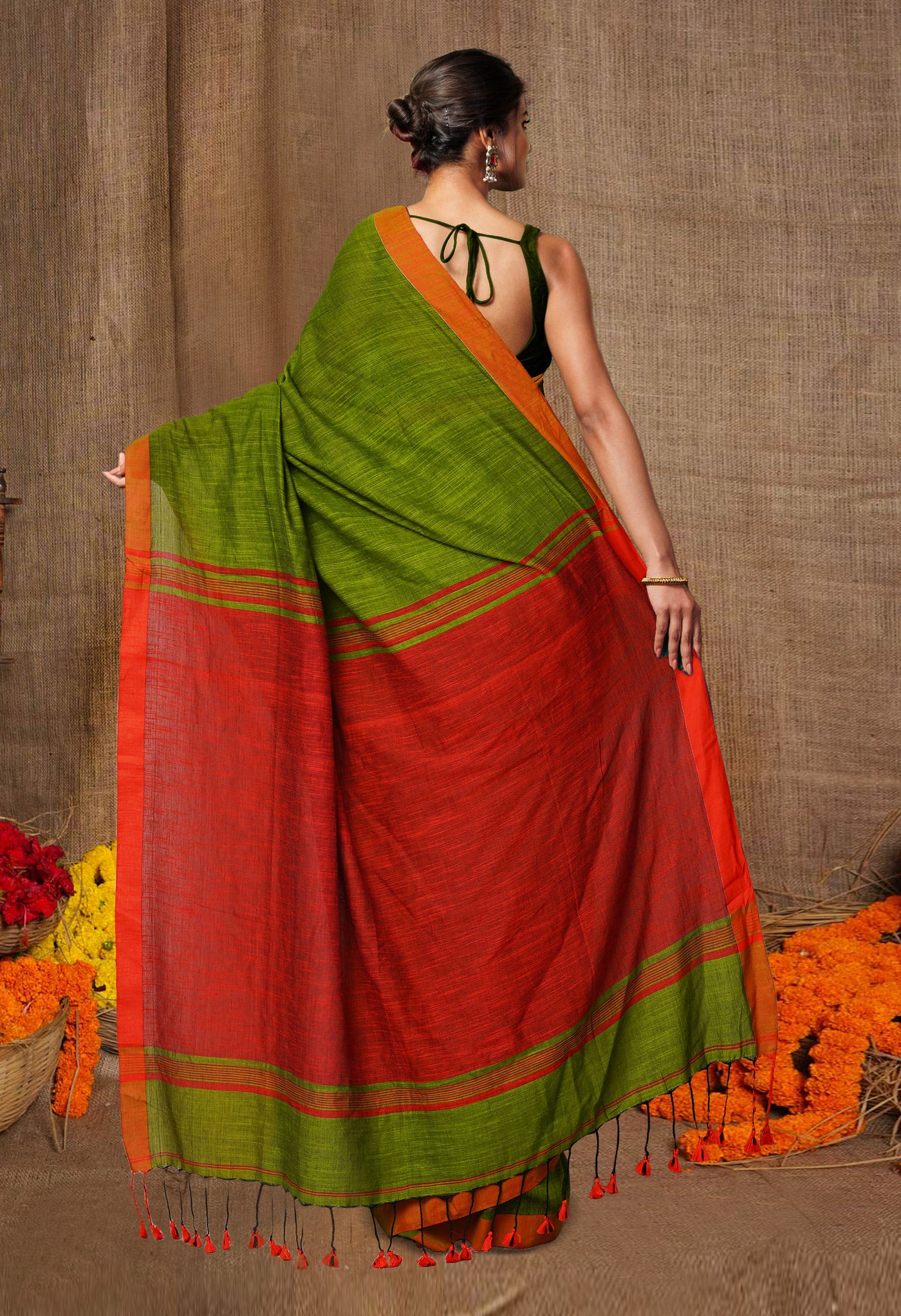 Olive Green-Maroon Pure Plain With Contrast Pallu Cotton Linen Saree-UNM80196