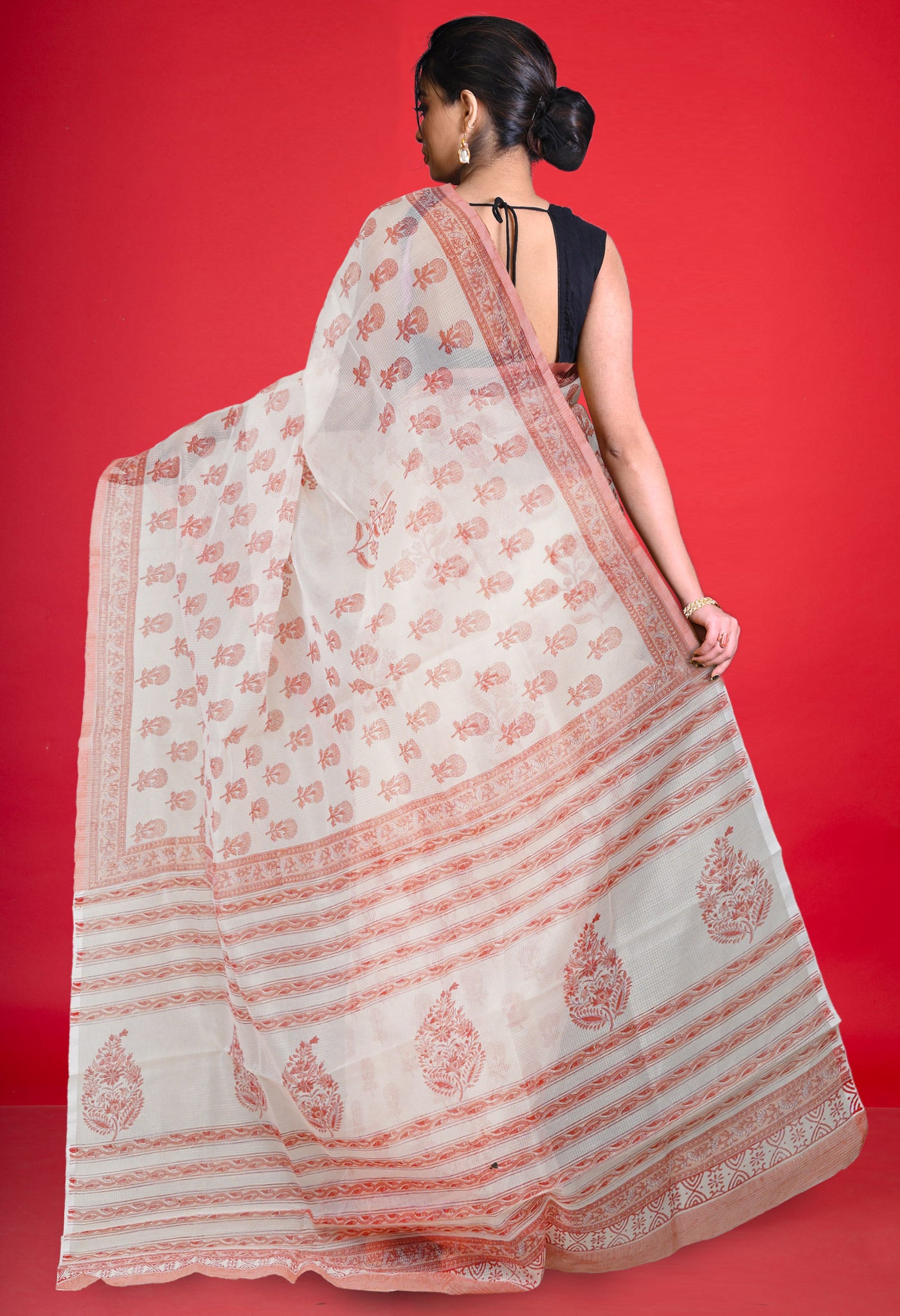 Ivory-Peach Pink Pure Block Printed Fancy Checks Supernet Saree-UNM80422