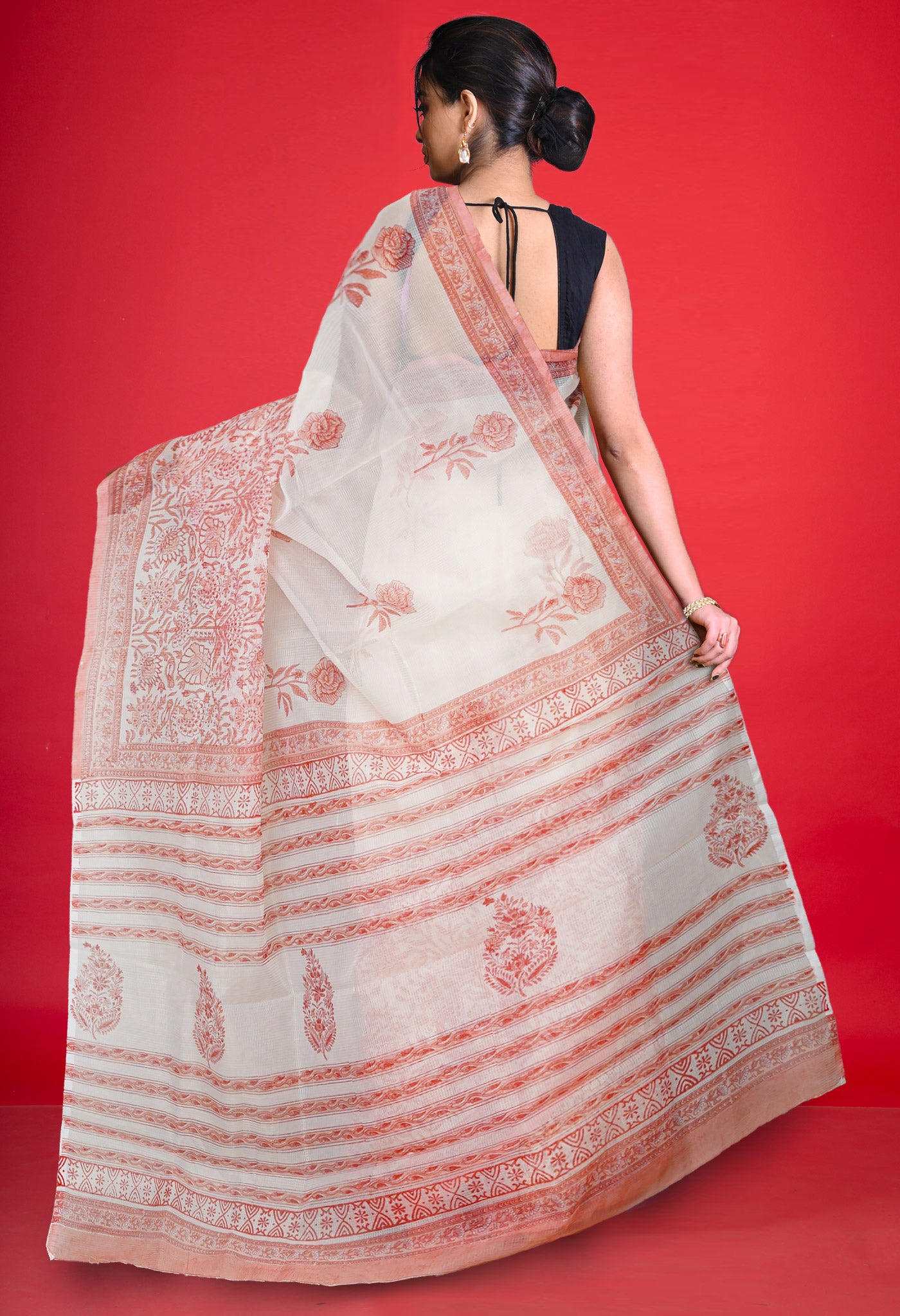 Ivory-Peach Pink Pure Block Printed Fancy Checks Supernet Saree-UNM80424