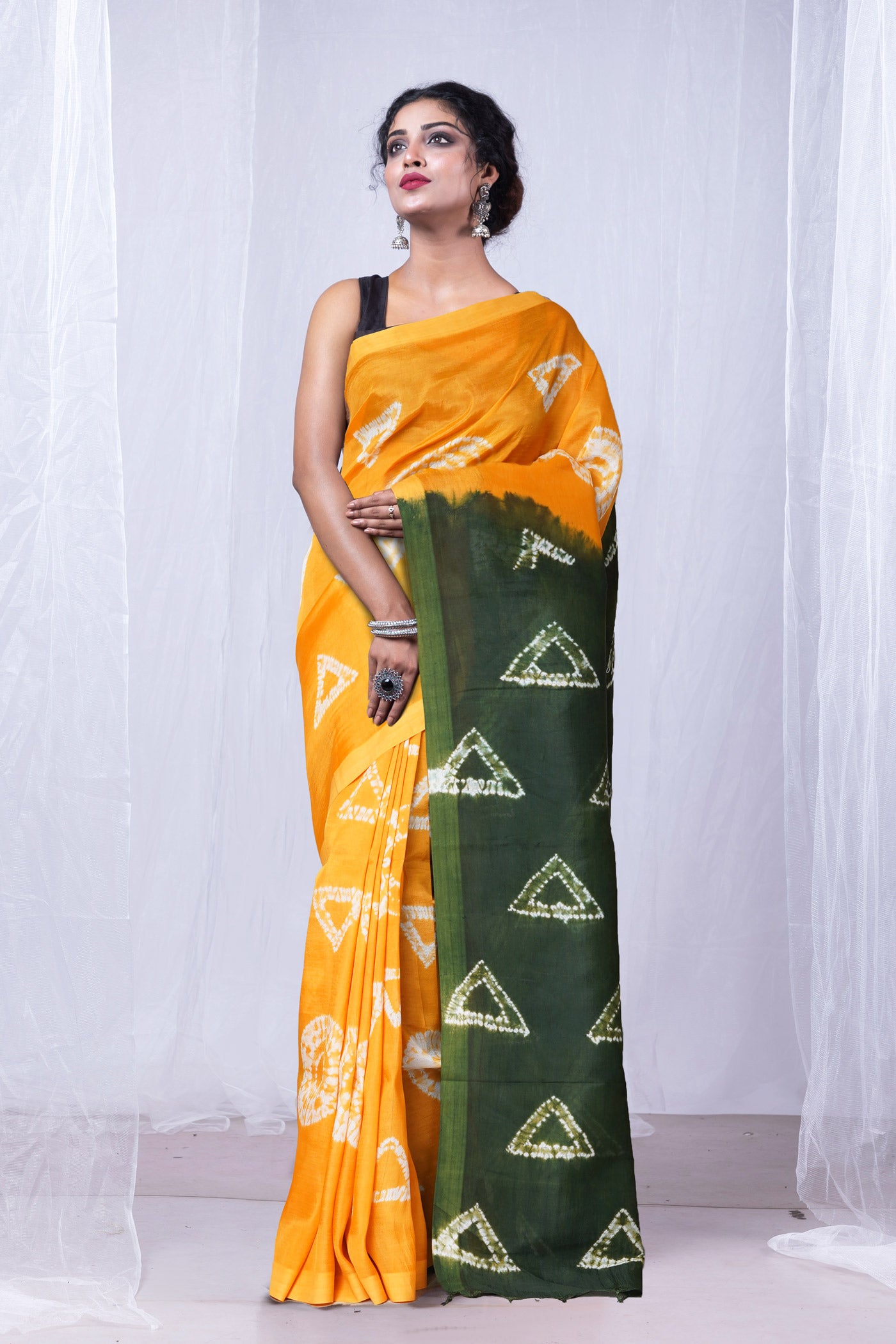 Yellow-Dark Green Pure  Tie And Dye Shibori Printed Soft Silk Saree-UNM80460