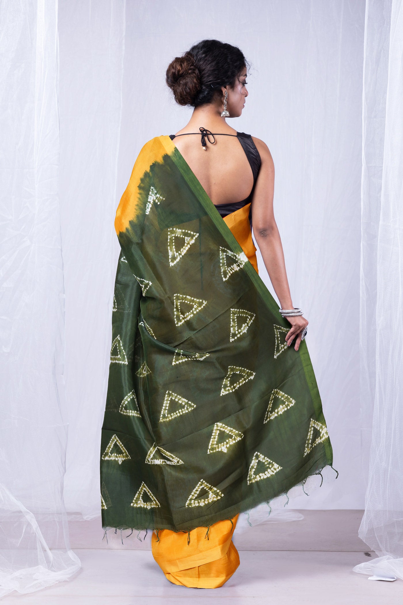 Yellow-Dark Green Pure  Tie And Dye Shibori Printed Soft Silk Saree-UNM80460