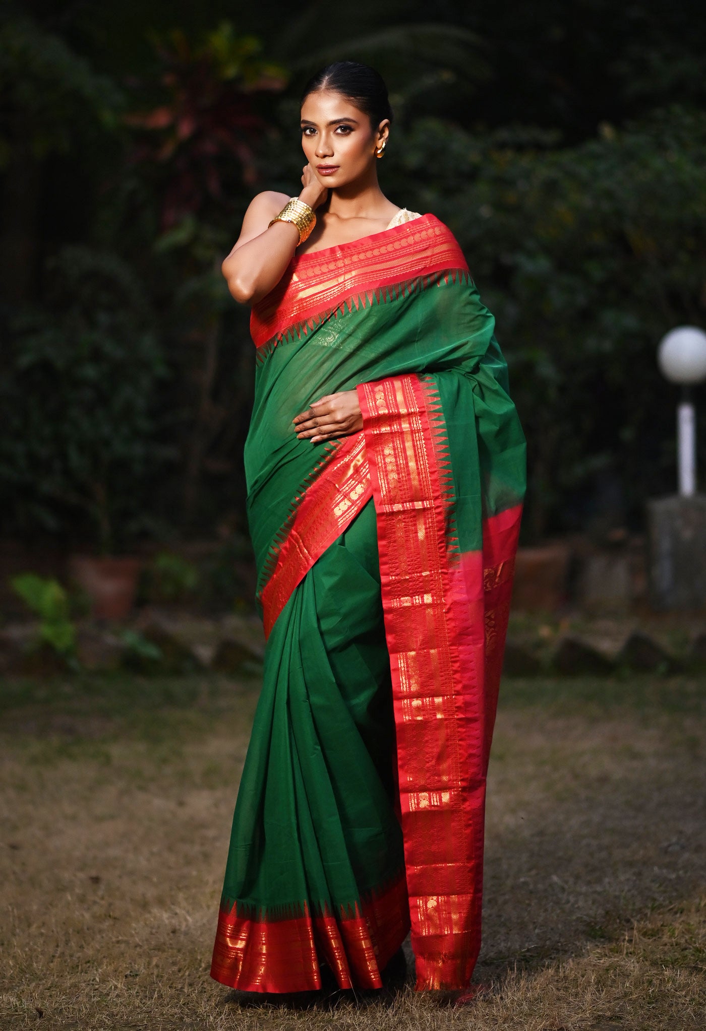 Green-Red Pure Handloom Gadwal Cotton Saree-UNM80497