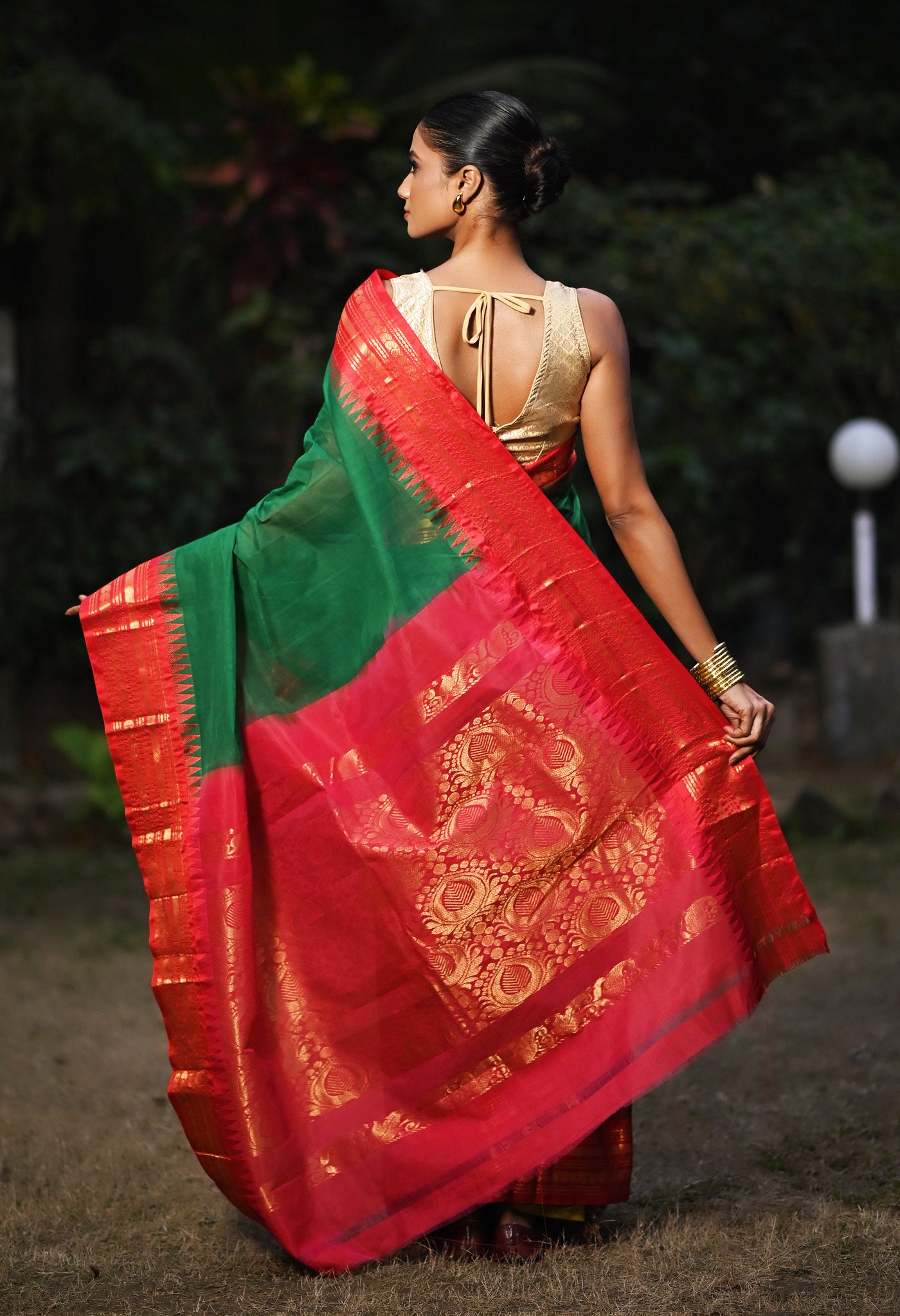 Green-Red Pure Handloom Gadwal Cotton Saree-UNM80497