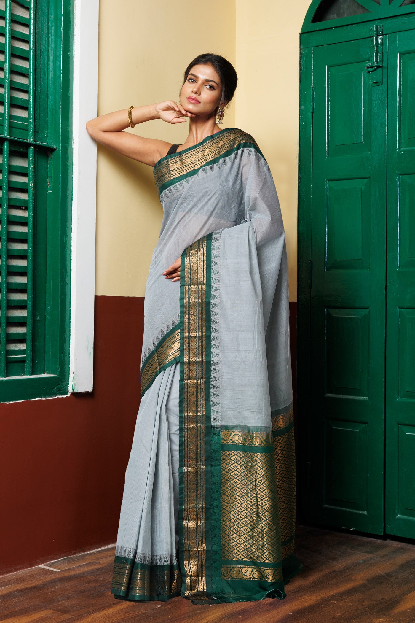 Grey-Green Pure Handloom Gadwal Cotton Saree-UNM80499