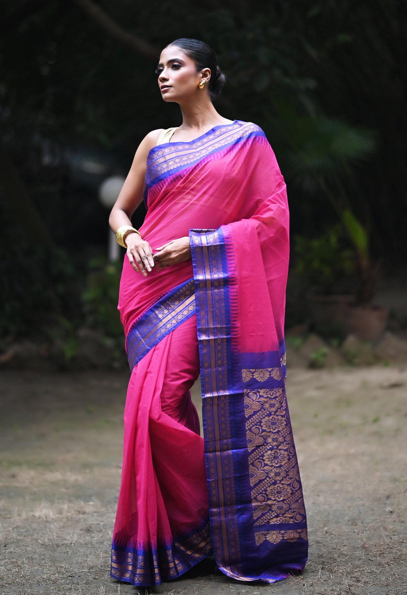 Pink-Dark Blue Pure Handloom Gadwal Cotton Saree-UNM80500