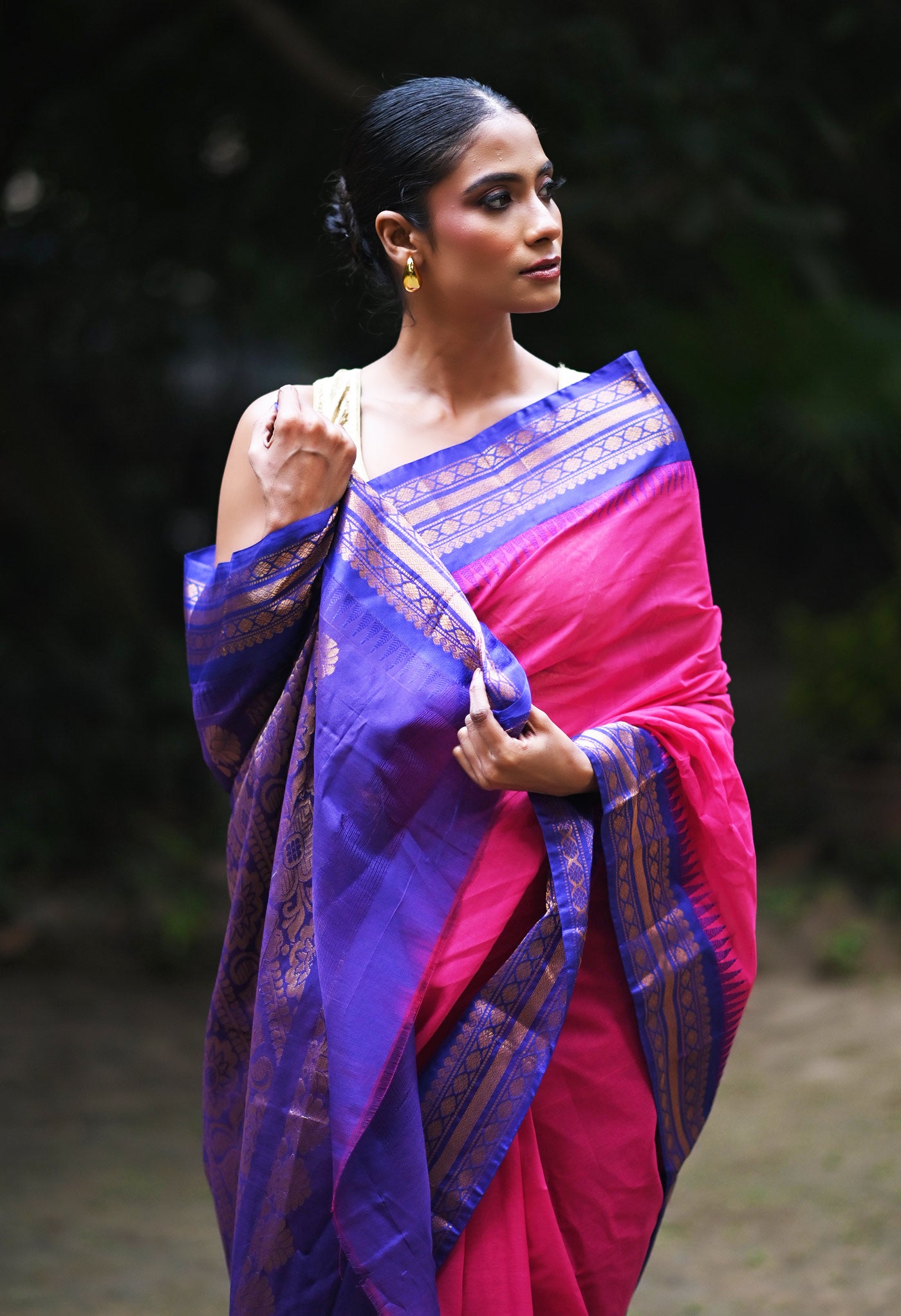 Pink-Dark Blue Pure Handloom Gadwal Cotton Saree-UNM80500