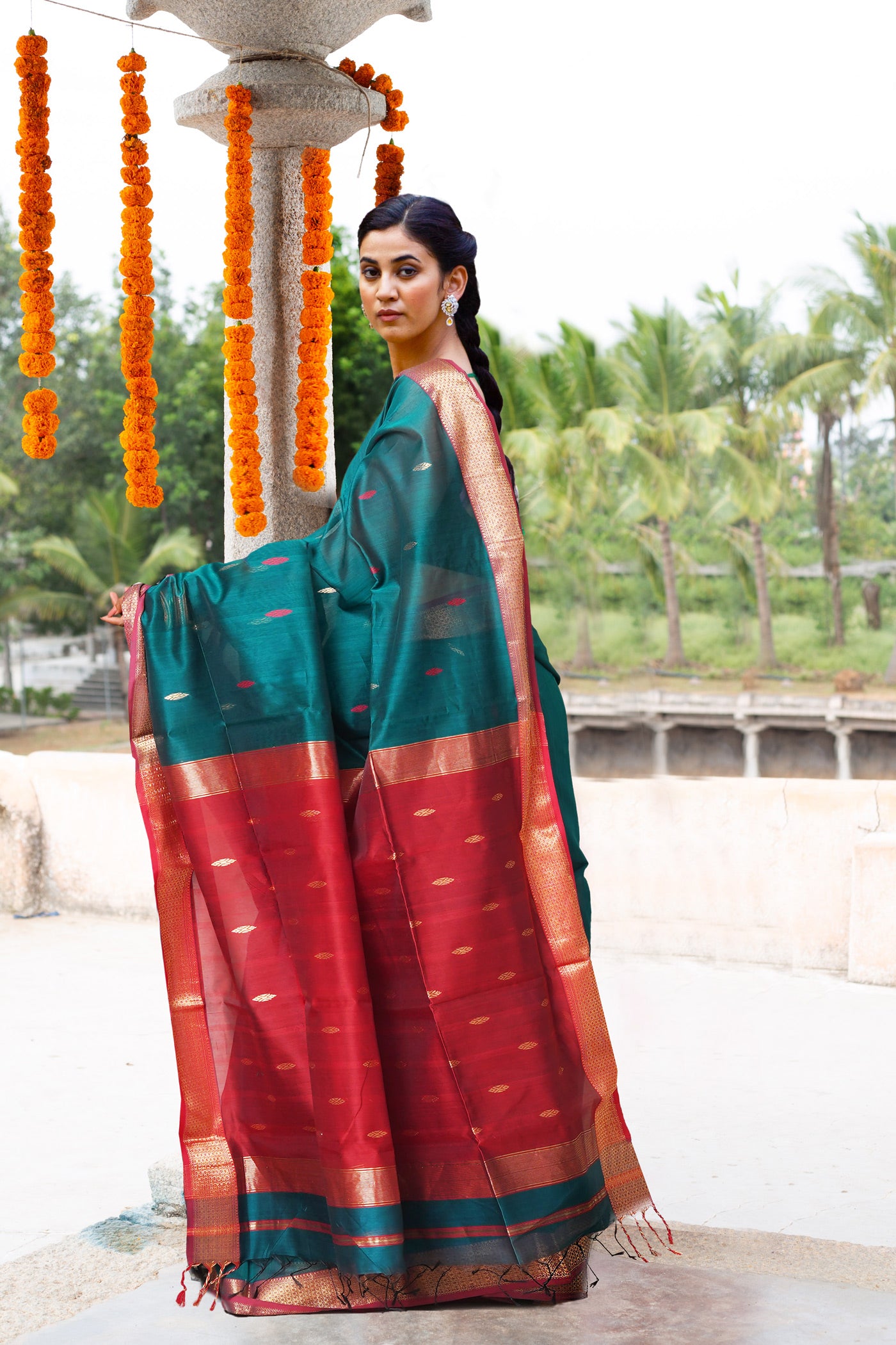 Peacock GreenMaroon Pure Handloom Maheshwari Sico Saree-UNM80510