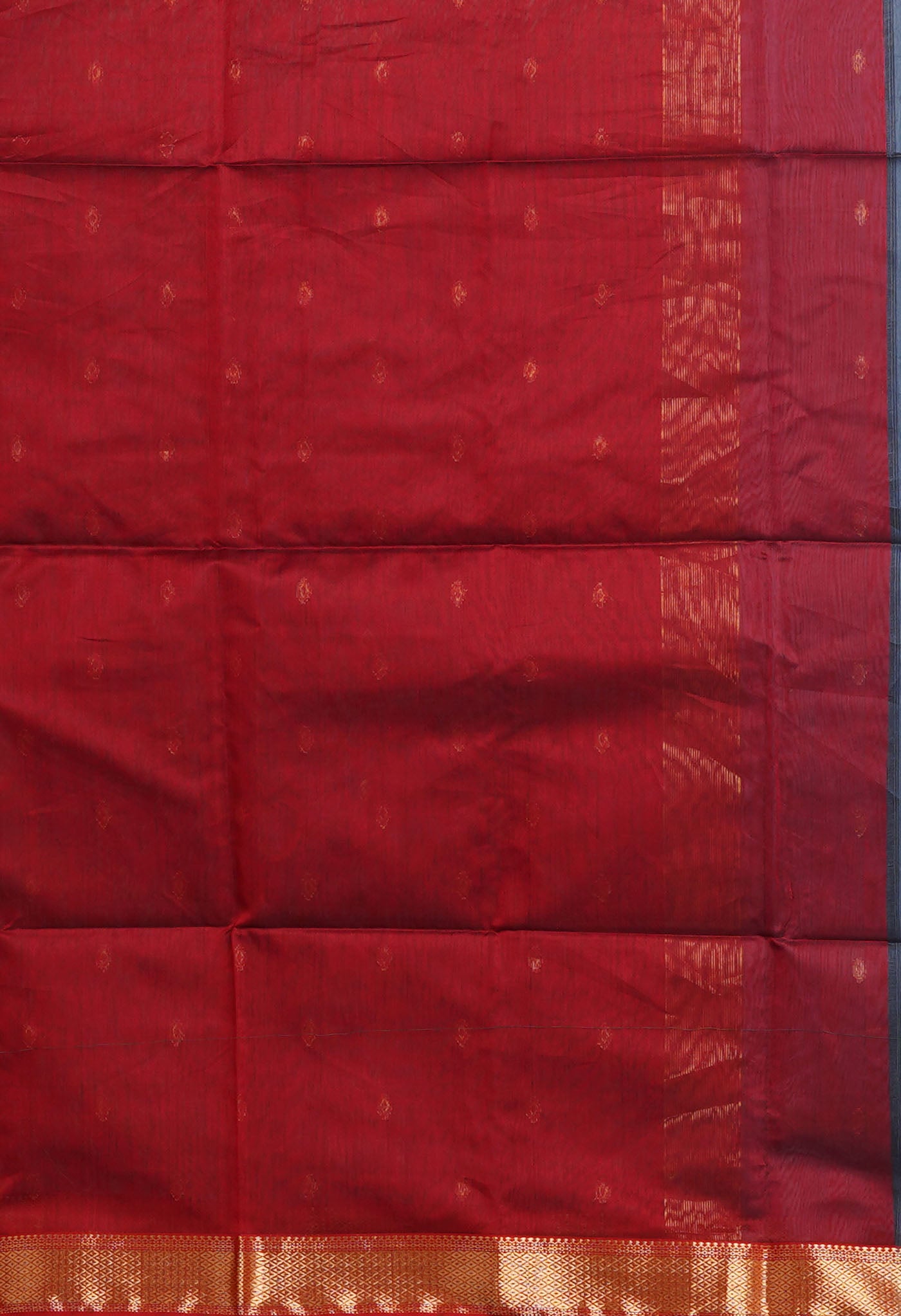 Grey-Maroon Pure Handloom Maheshwari Sico Saree-UNM80511