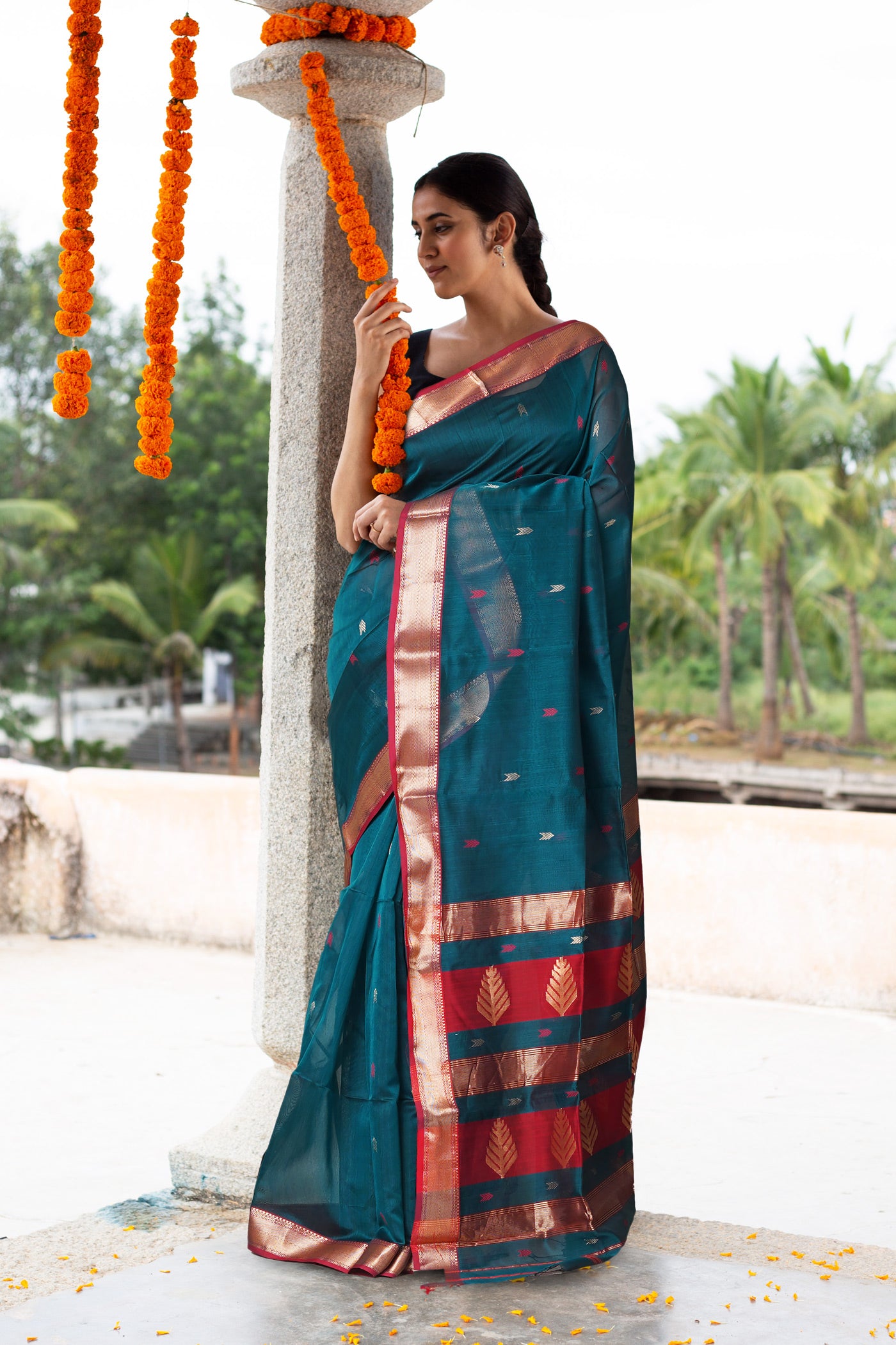 Peacock Green-Maroon Pure Handloom Maheshwari Sico Saree-UNM80527