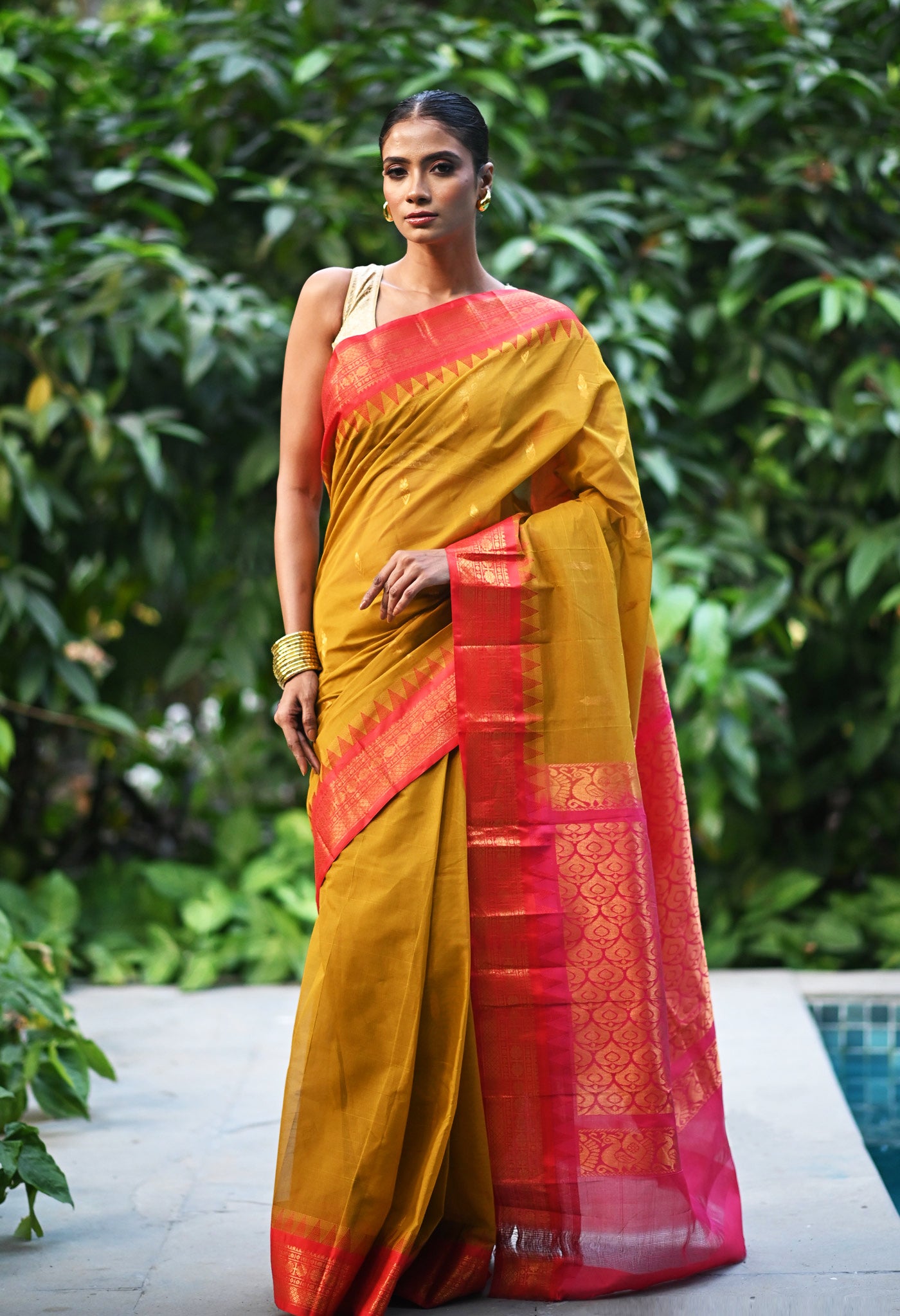 Rust Yellow-Red Pure Handloom Gadwal Cotton Saree-UNM80611