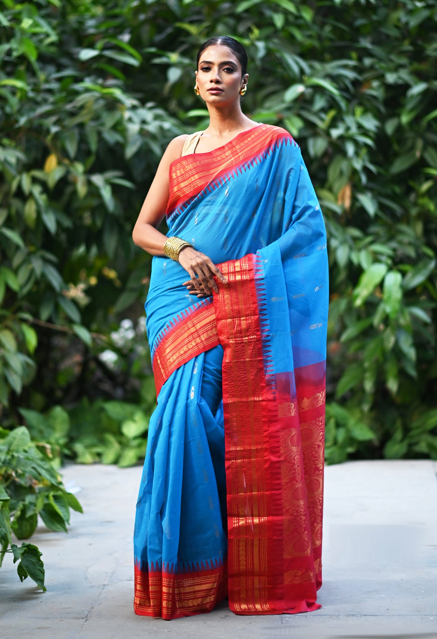 Blue-Red Pure Handloom Gadwal Cotton Saree-UNM80612