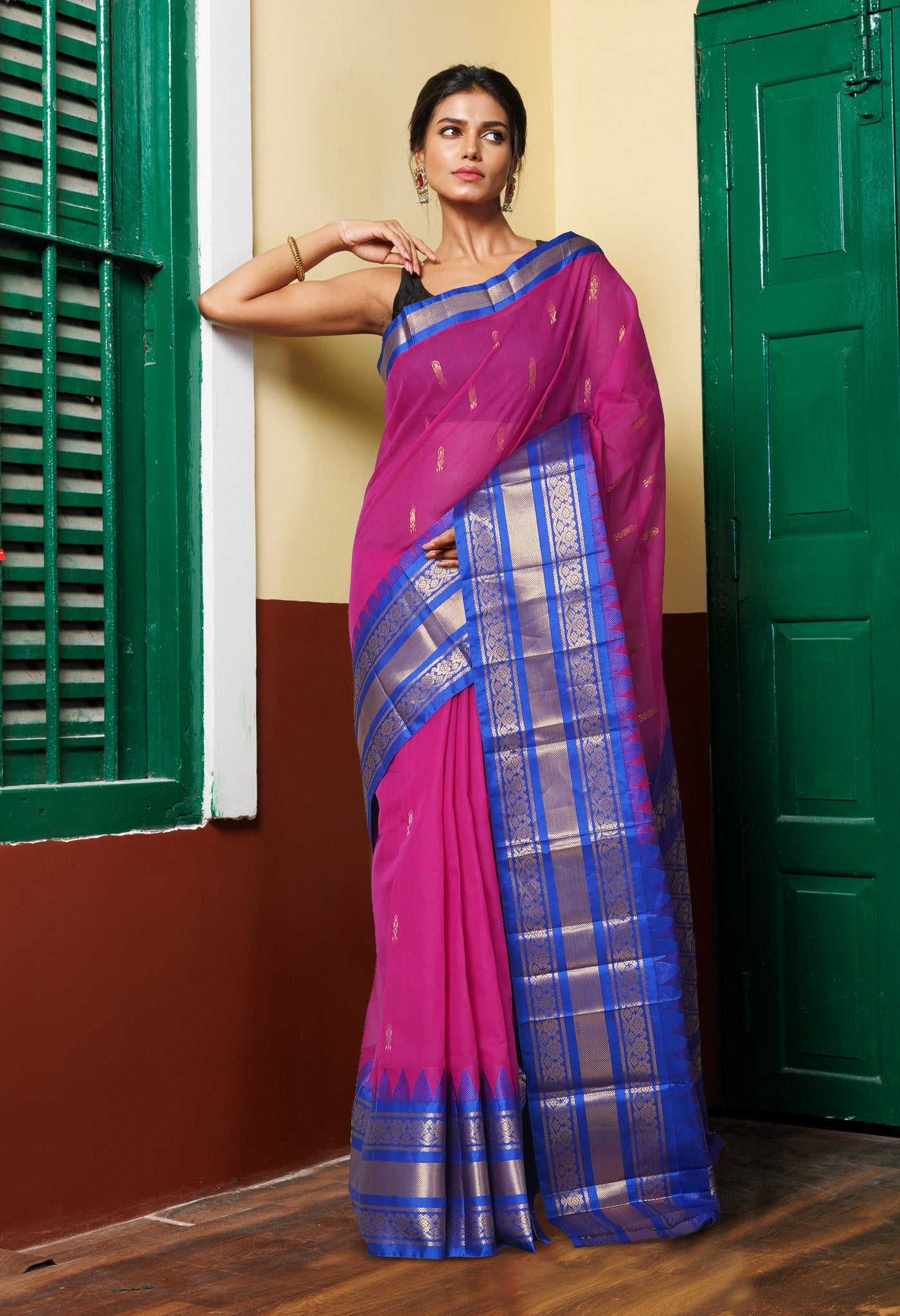 Pink-Dark Blue PureHandloom Gadwal Cotton Saree-UNM80714