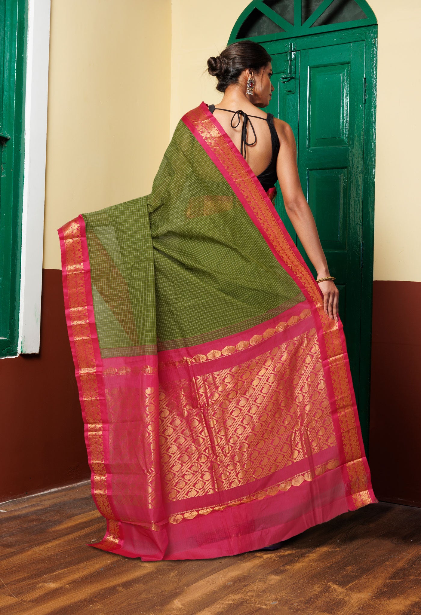 Mehendi Green-Red Pure Handloom Checks Gadwal Cotton Saree-UNM80724