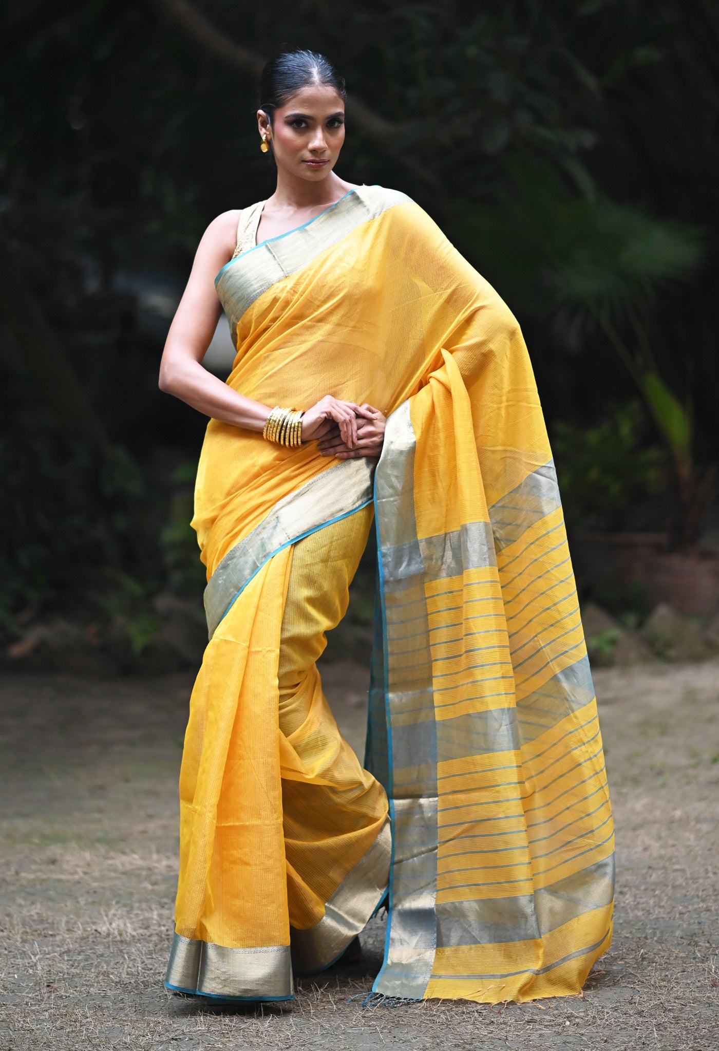 Yellow-Blue Pure Handloom Maheshwari Sico Saree-UNM80893