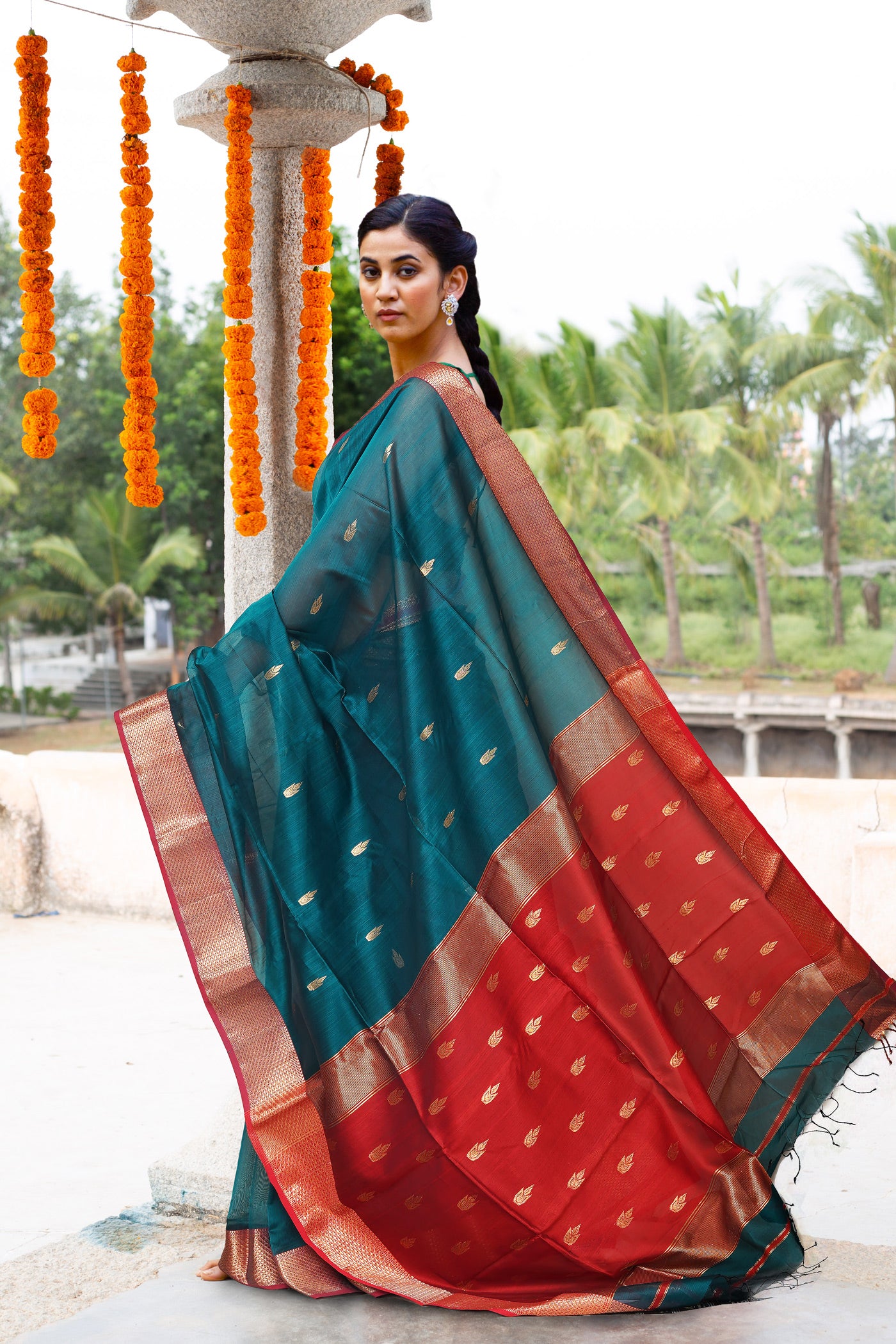 Peacock Green-Red Pure Handloom Maheshwari Sico Saree-UNM80904