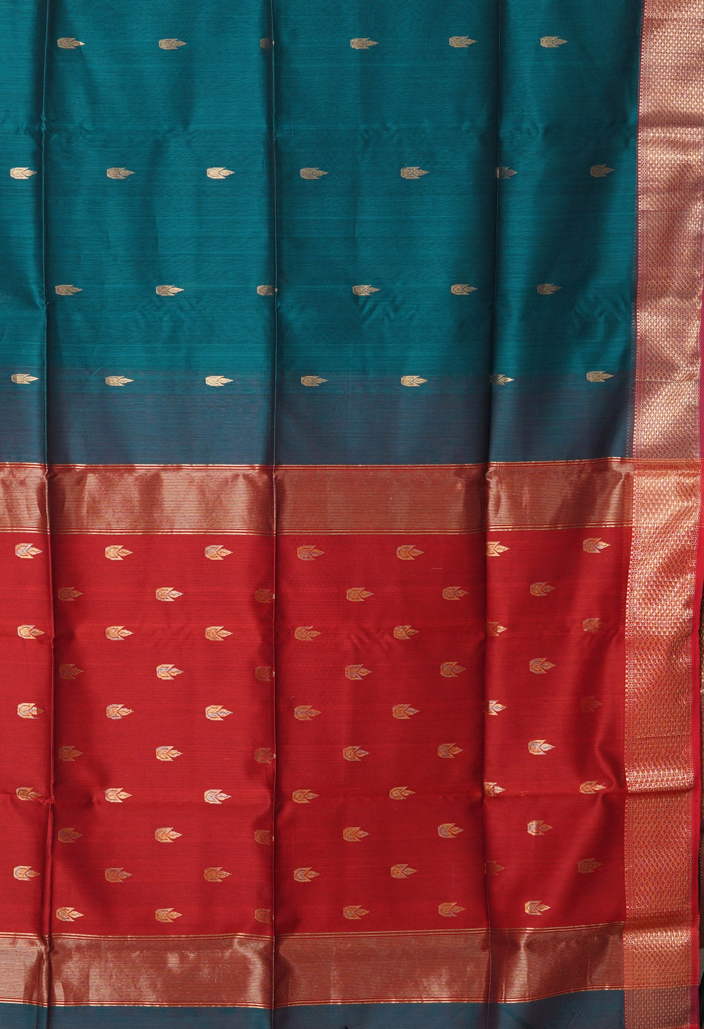 Peacock Green-Red Pure Handloom Maheshwari Sico Saree-UNM80904