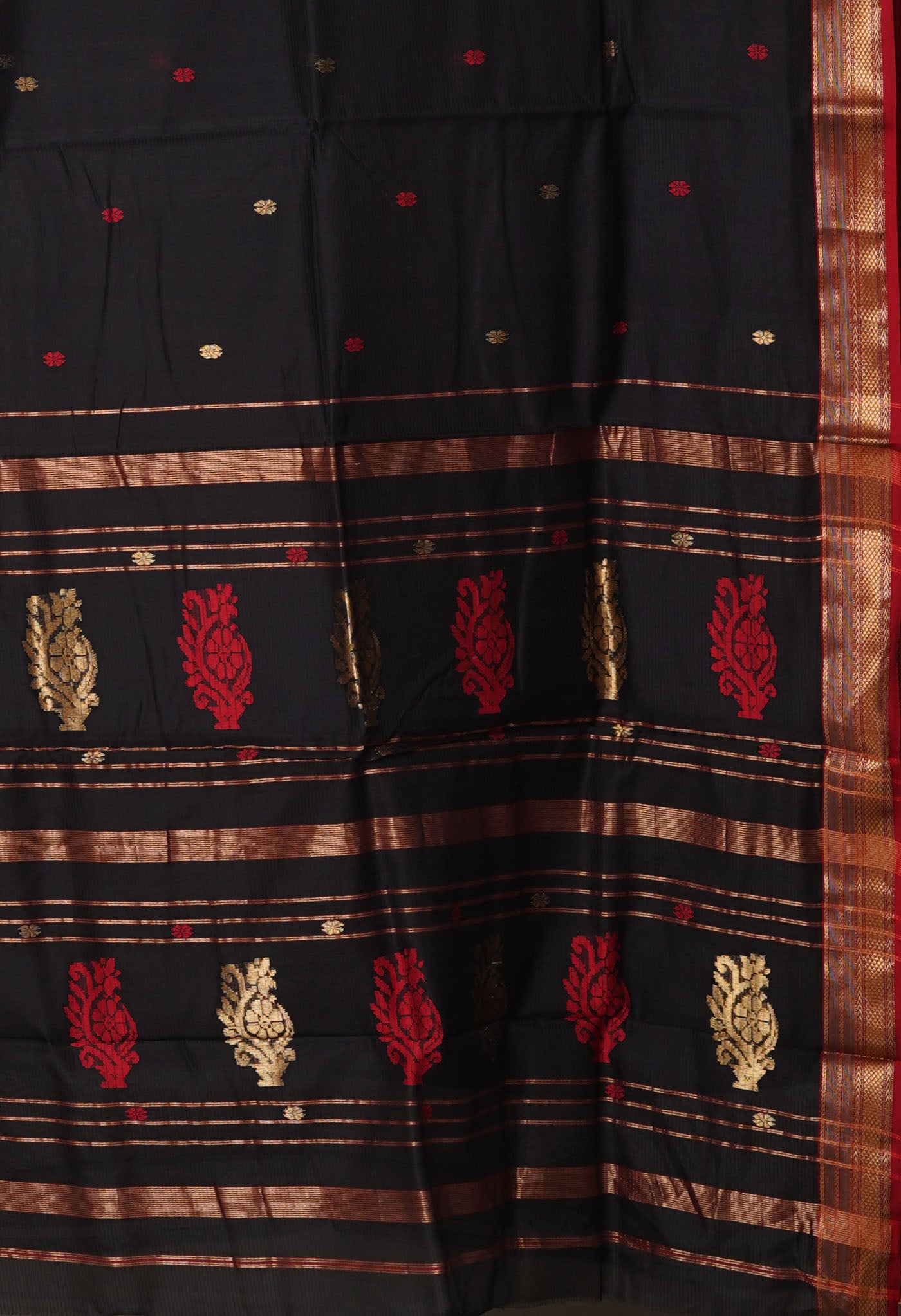 Black-Red Pure Handloom Maheshwari Sico Saree-UNM80906