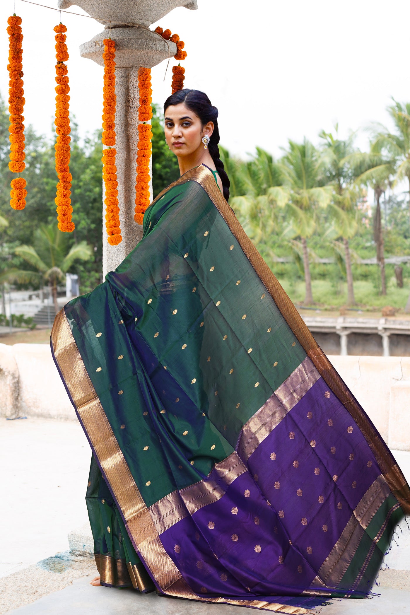 Dark Green-Dark Blue Pure Handloom Maheshwari Sico Saree-UNM80921