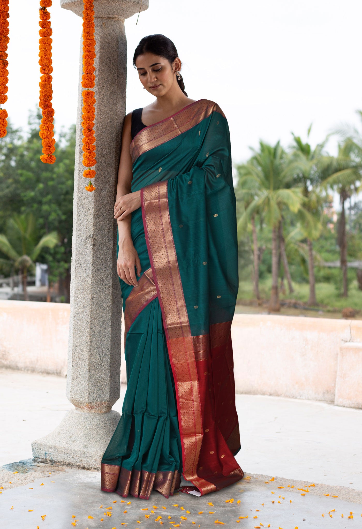 Peacock Green-Red Pure Handloom Maheshwari Sico Saree-UNM80928