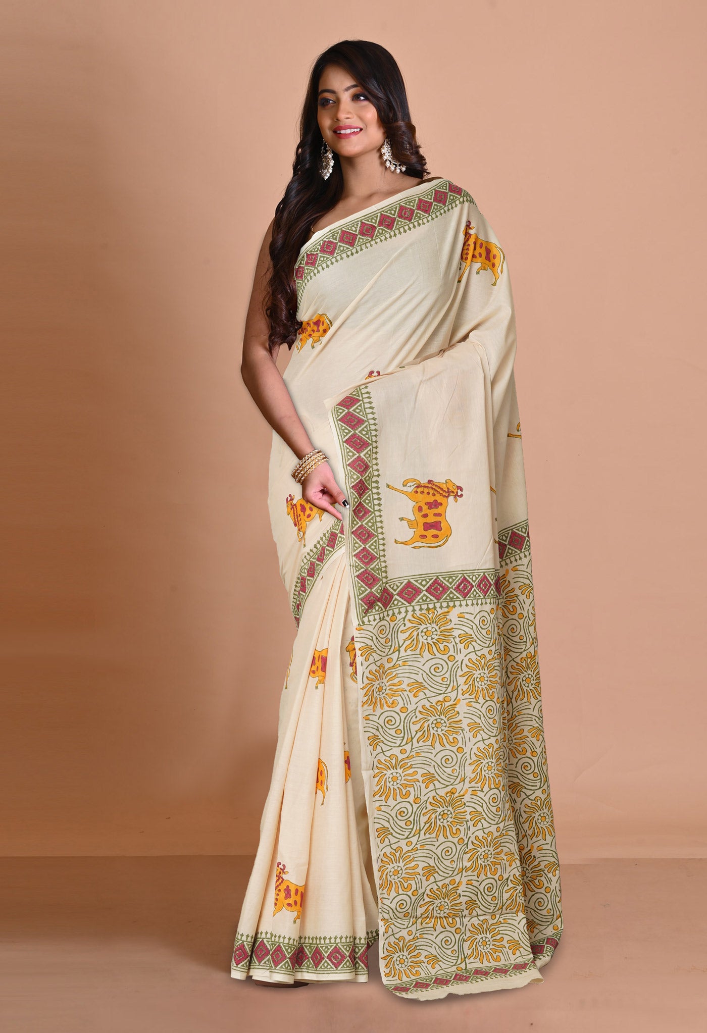 Ivory Pure Pichwai Printed Soft Cotton Saree-UNM80987