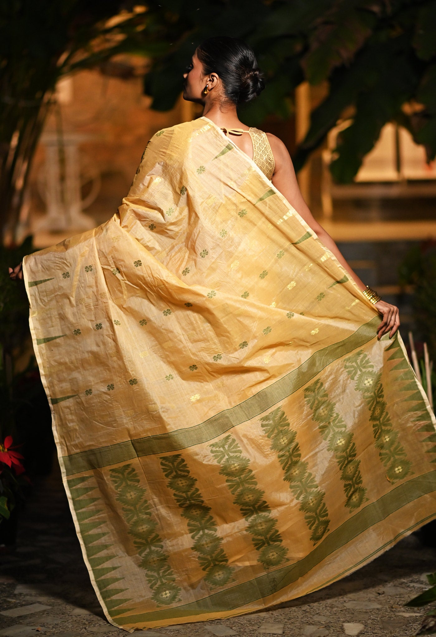 Cream Pure Handloom Tussar Jamdhani Bengal Cotton Saree-UNM81061