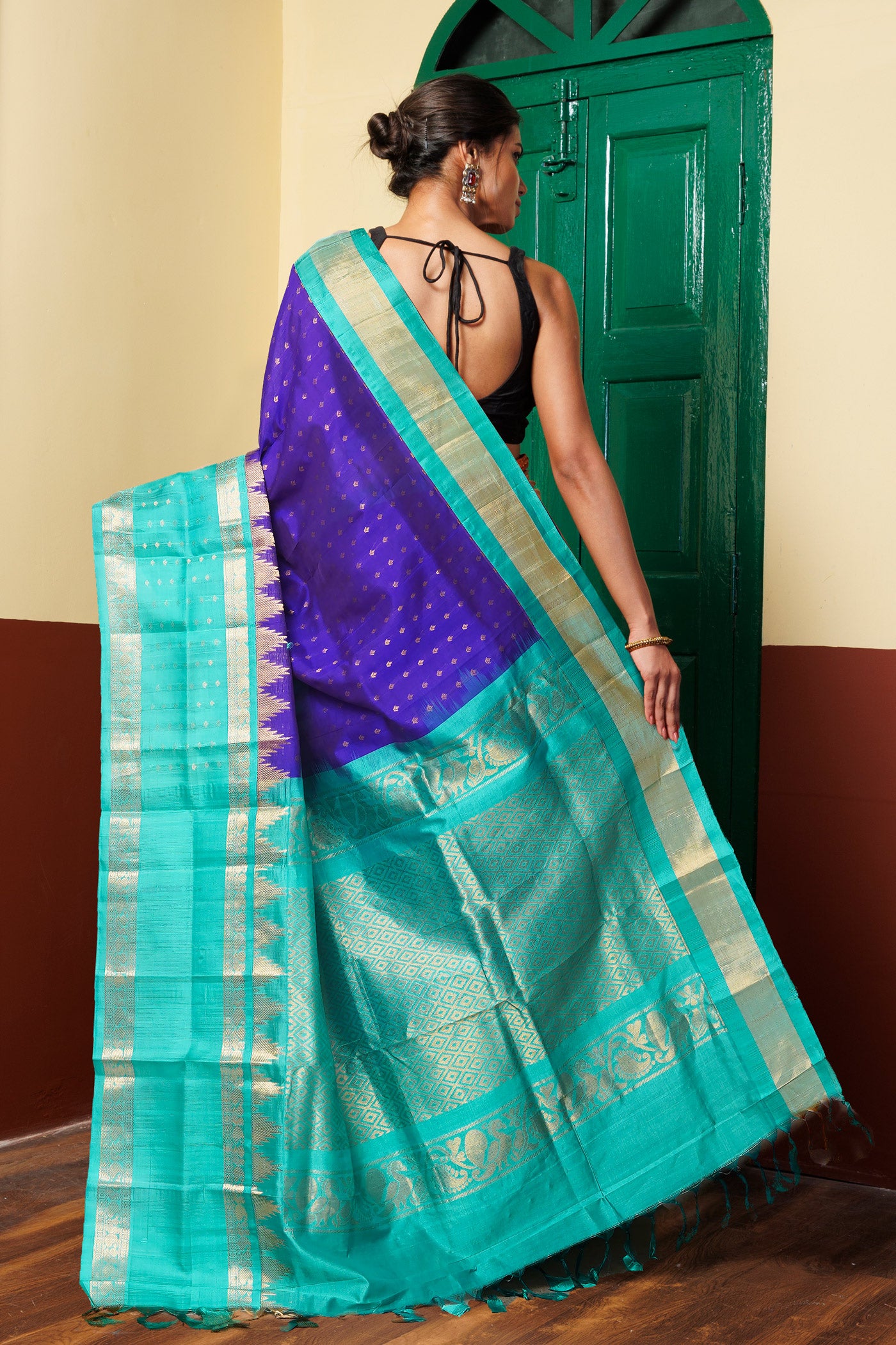 Dark Blue-Turquoise Blue Pure Handloom Assam Sico Saree-UNM81103