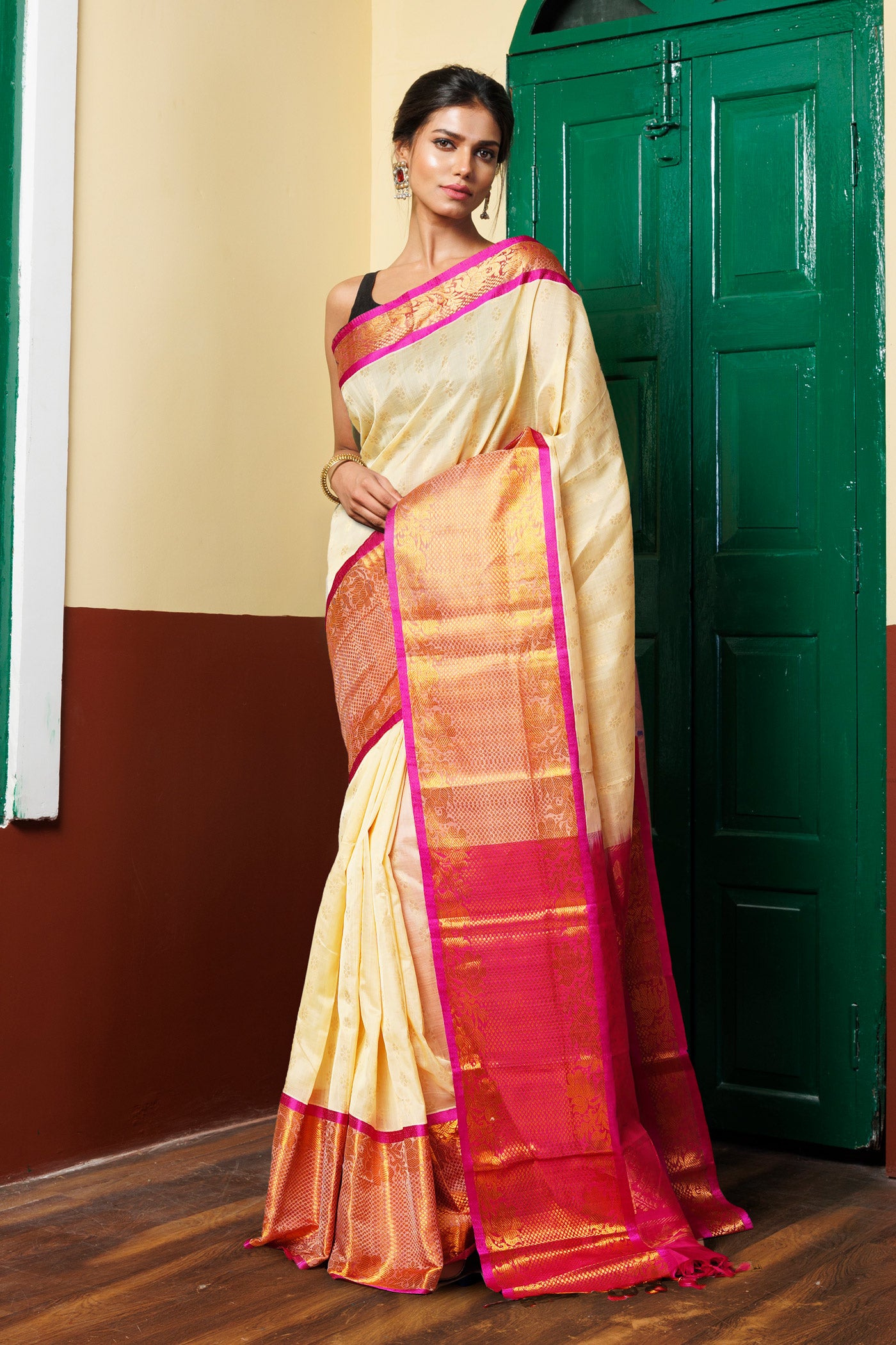 Cream-Pink Pure Handloom Assam Sico Saree-UNM81106