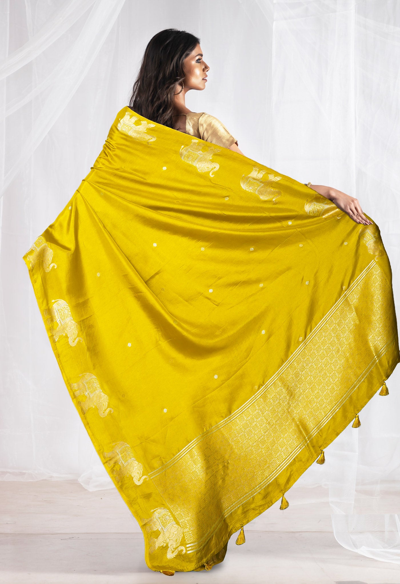 Yellow Pure  Banarasi Soft Silk Saree-UNM81324