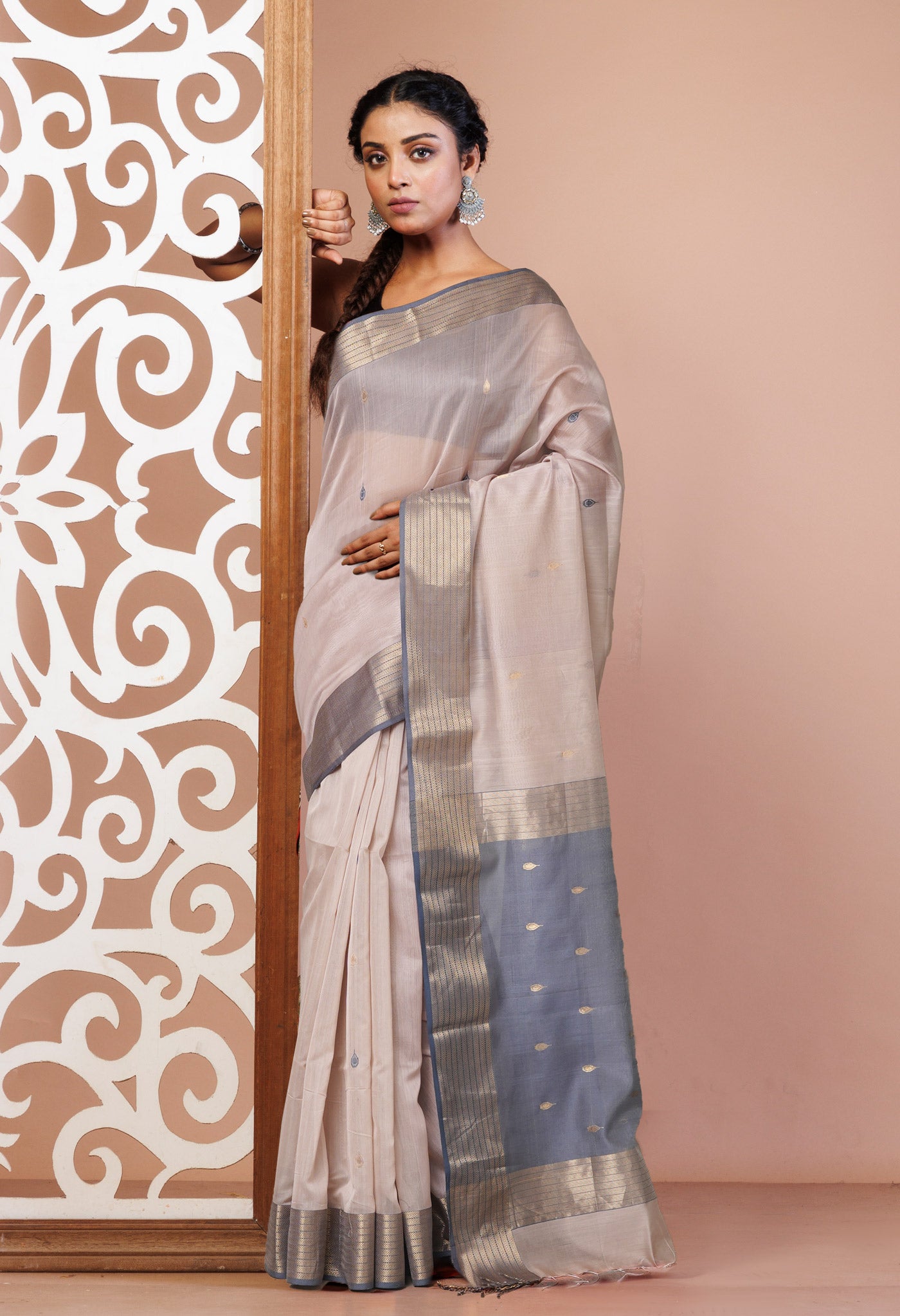 Peach Pink-Grey Pure Handloom Maheshwari Sico Saree-UNM81351