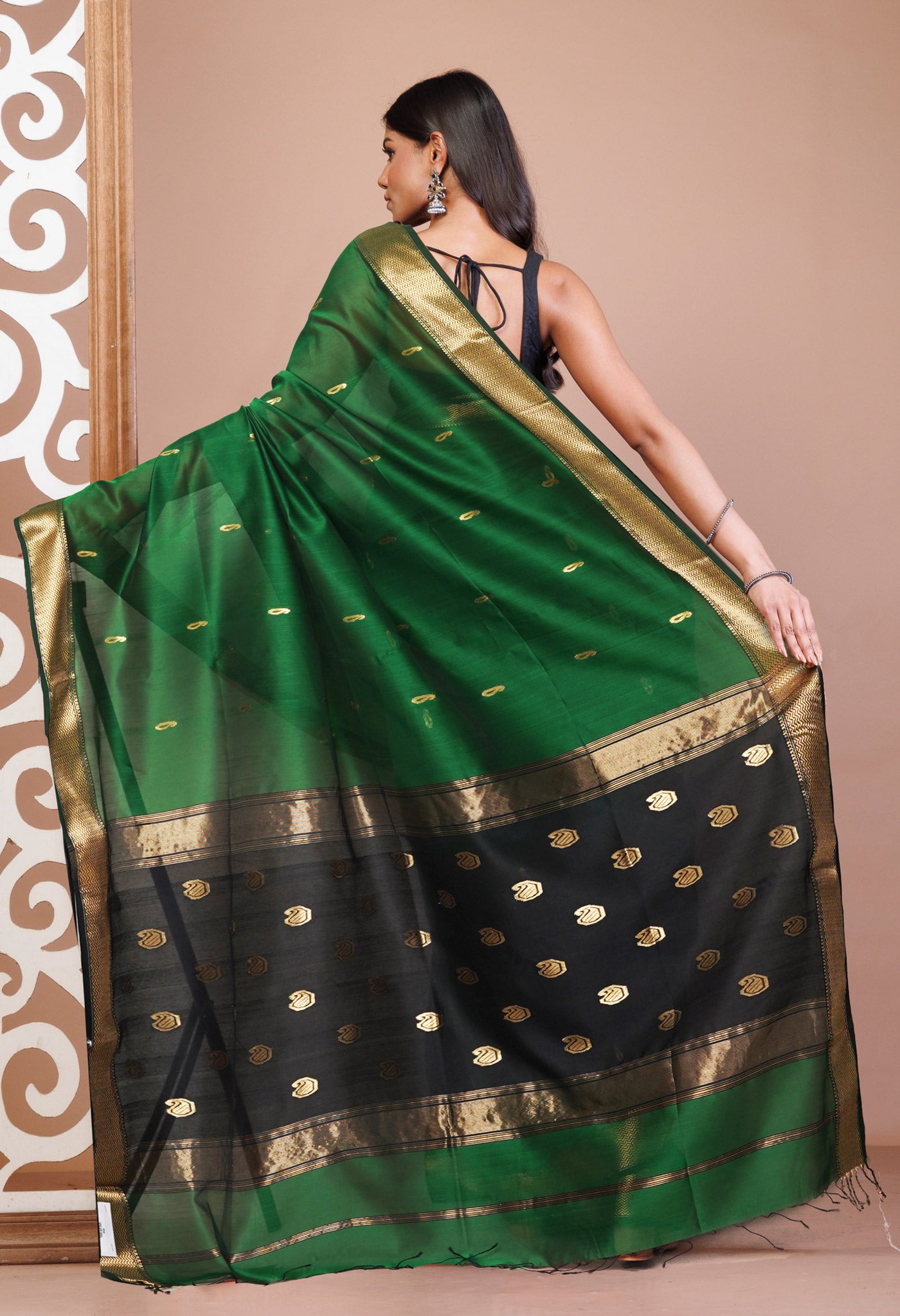 Green-Black Pure Handloom Maheshwari Sico Saree-UNM81359